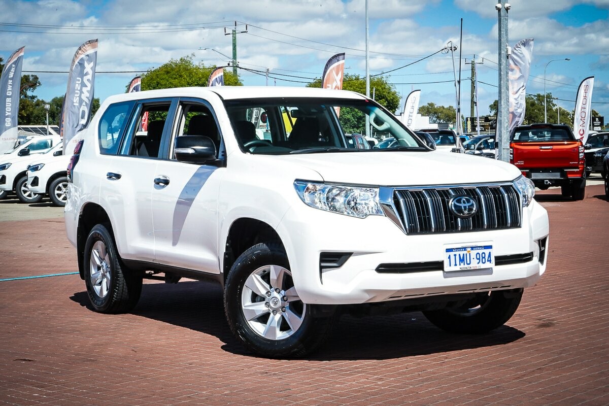 Toyota Landcruiser Prado image 1