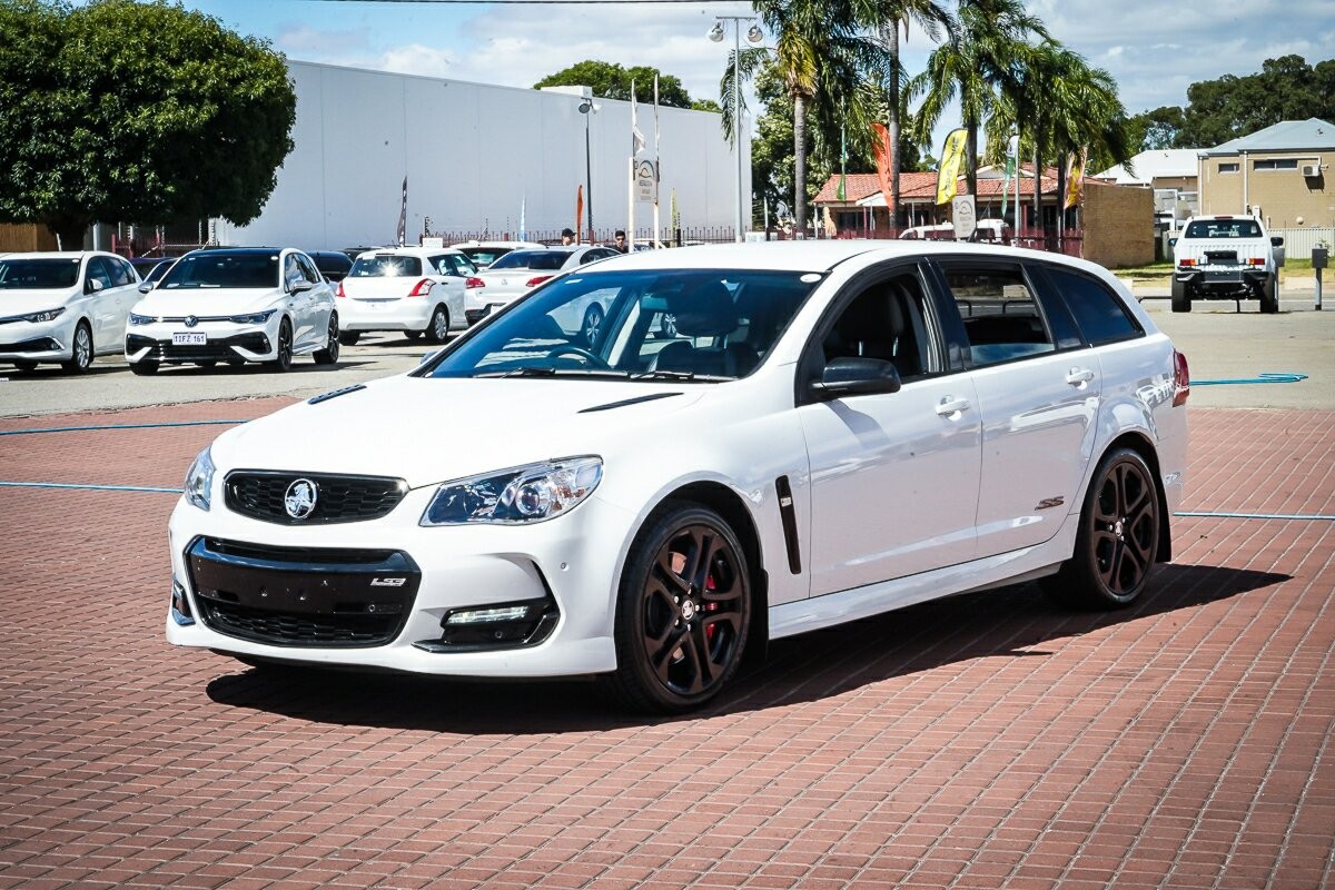 Holden Commodore image 4