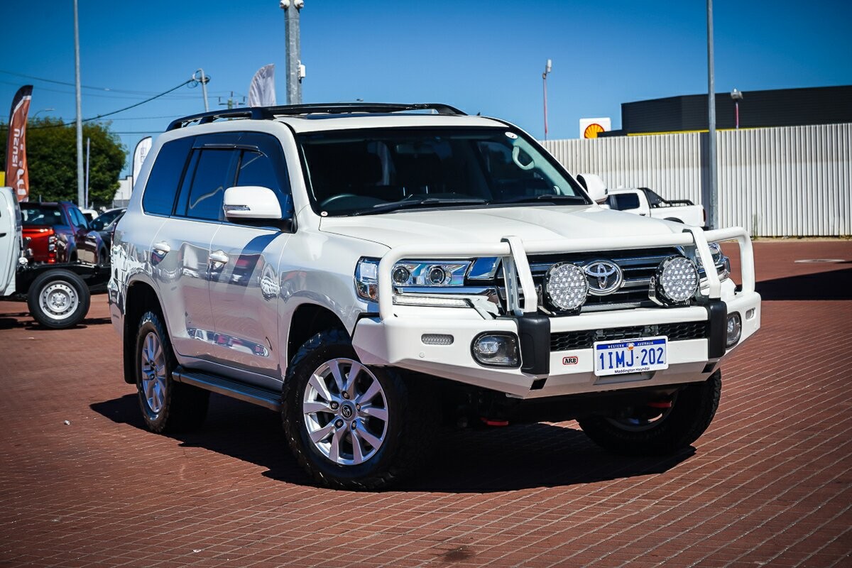 Toyota Landcruiser image 1