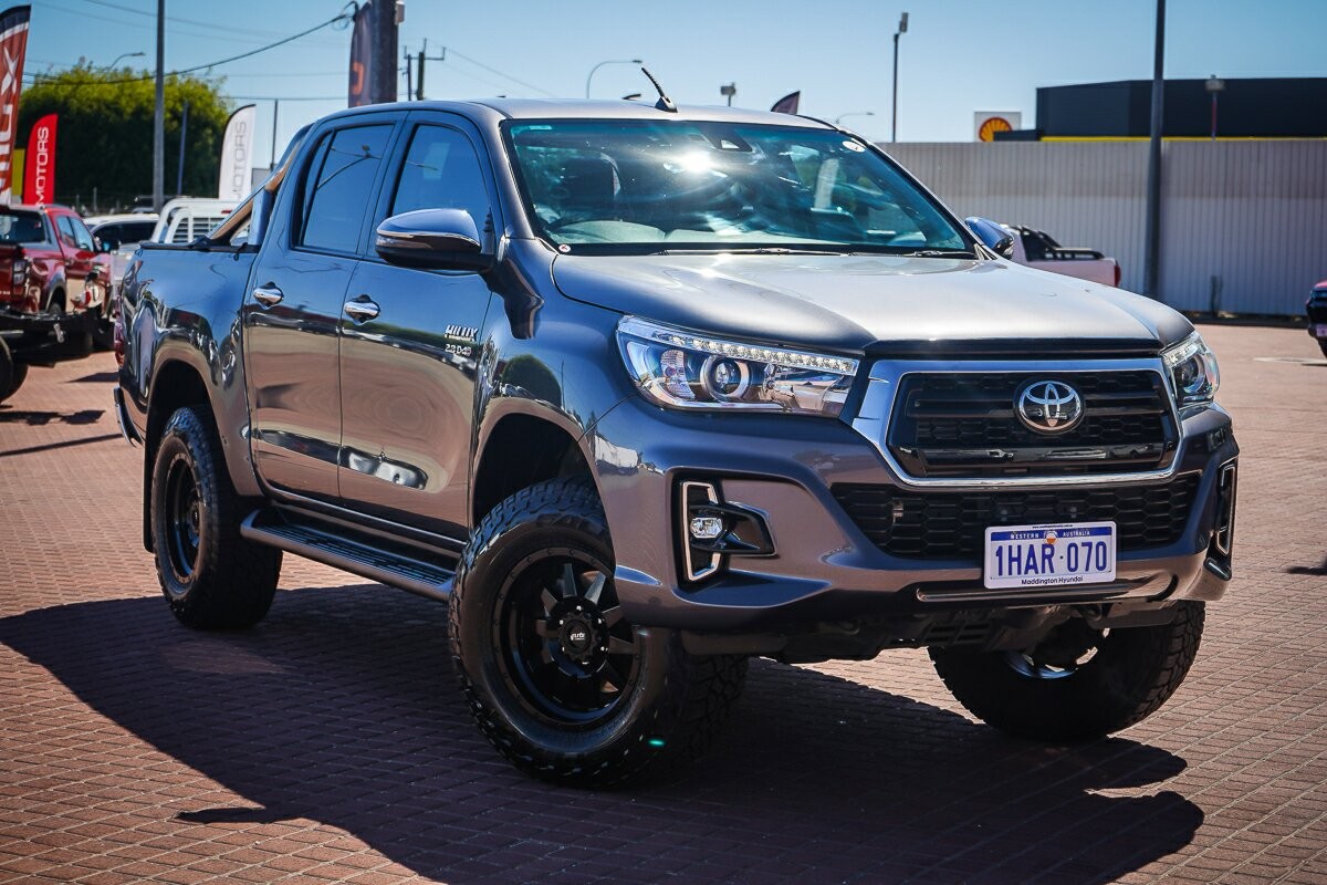 Toyota Hilux image 1