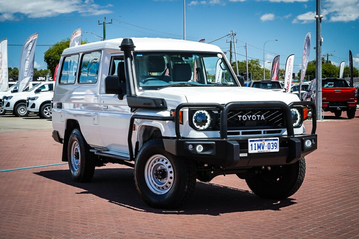 Toyota Landcruiser image 1