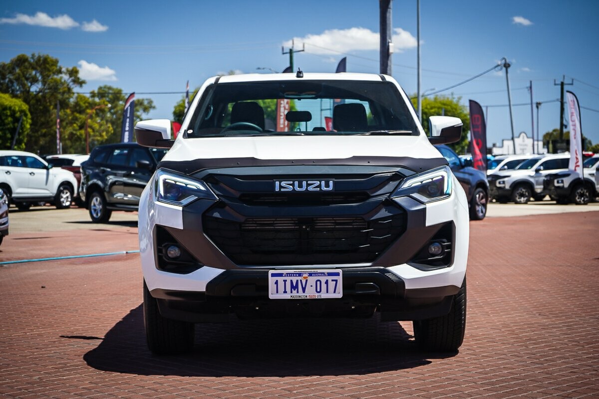 Isuzu D-max image 2