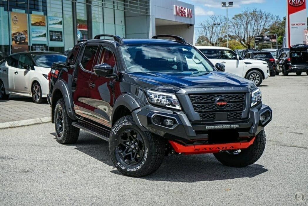 Nissan Navara image 1