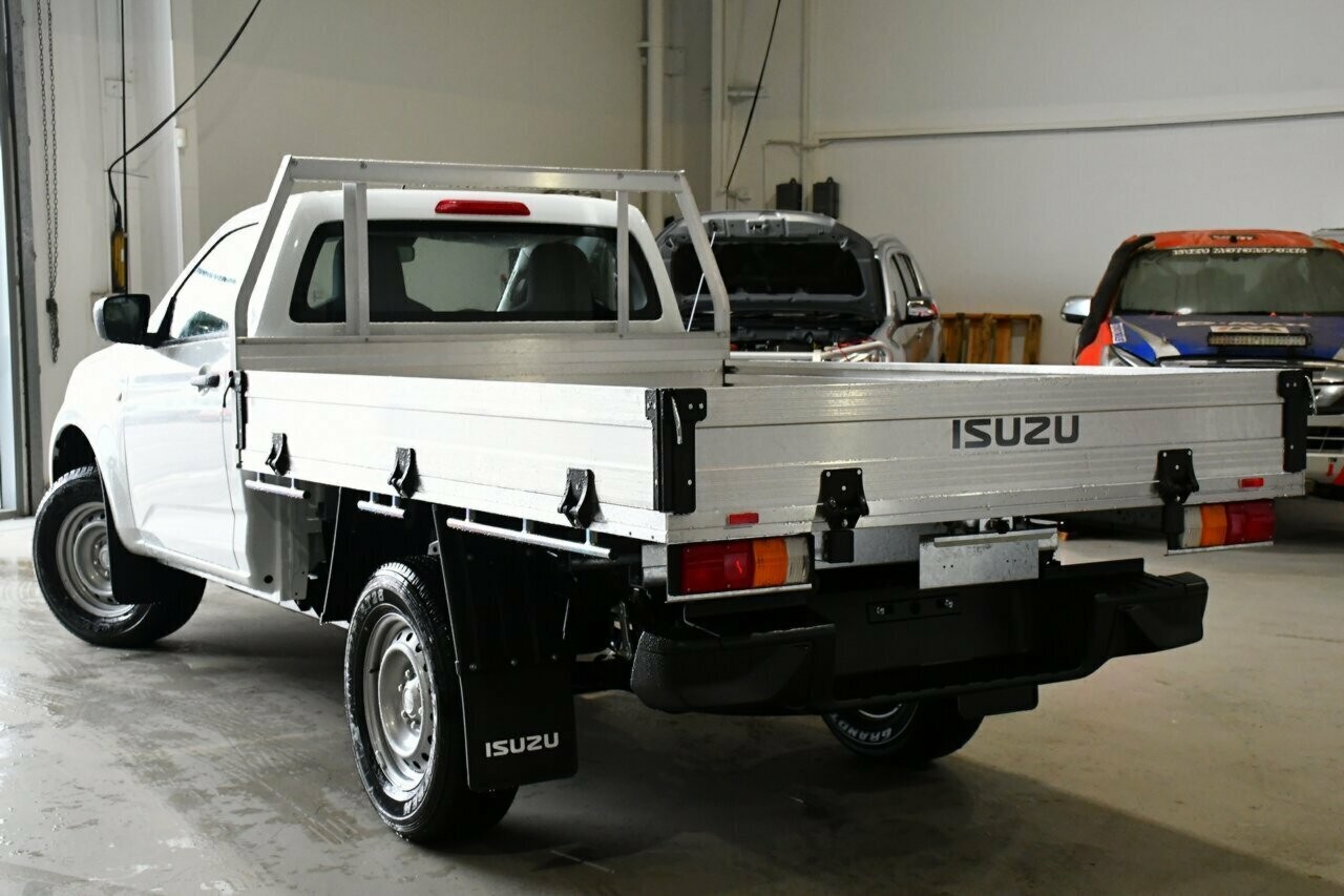 Isuzu D-max image 2