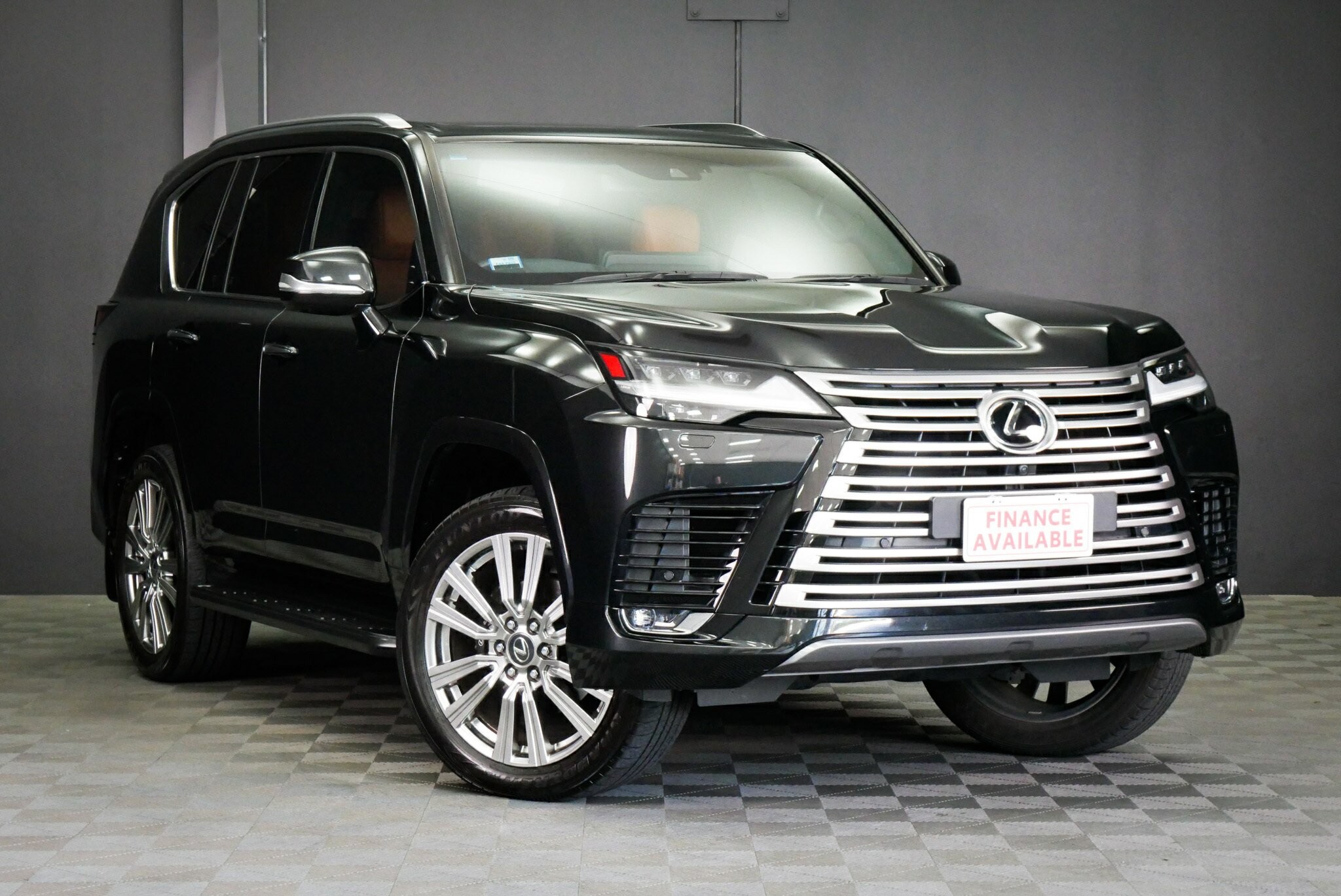 Lexus Lx image 1