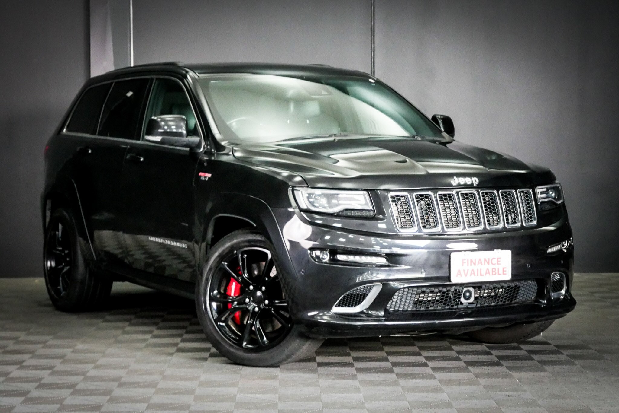 Jeep Grand Cherokee image 1