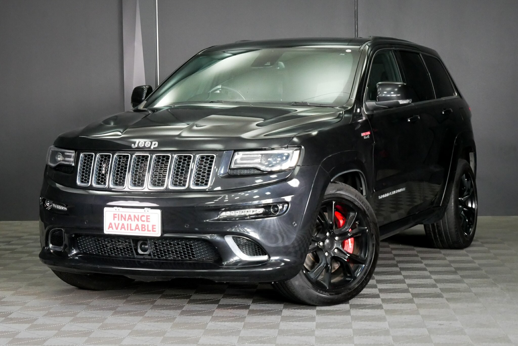 Jeep Grand Cherokee image 3