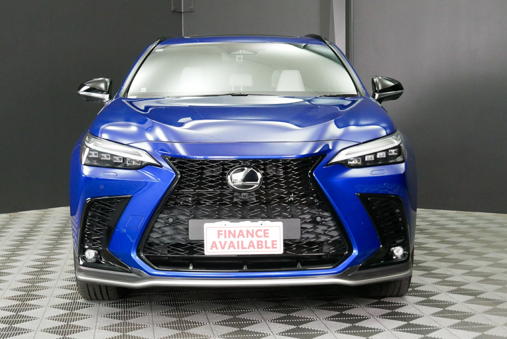 Lexus Nx image 2