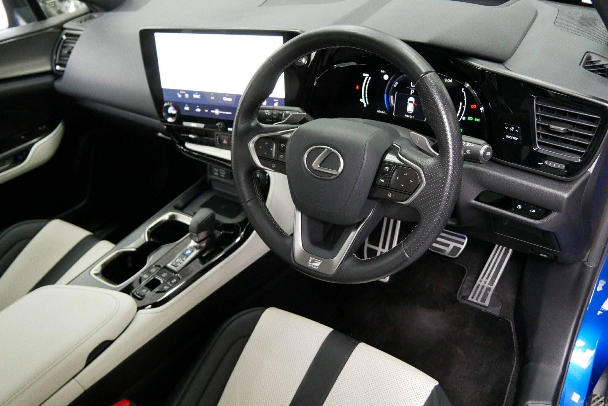 Lexus Nx image 4