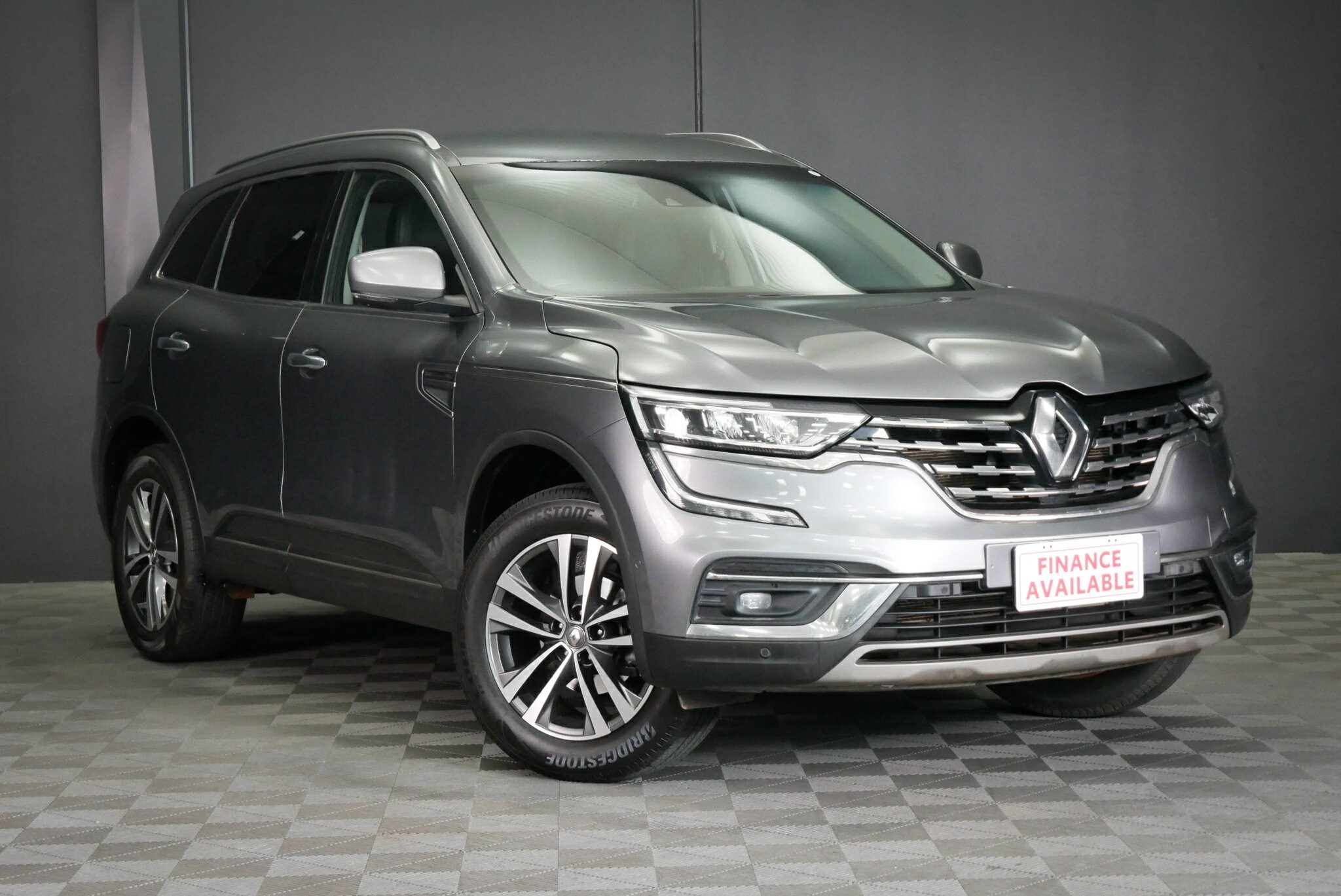 Renault Koleos image 1