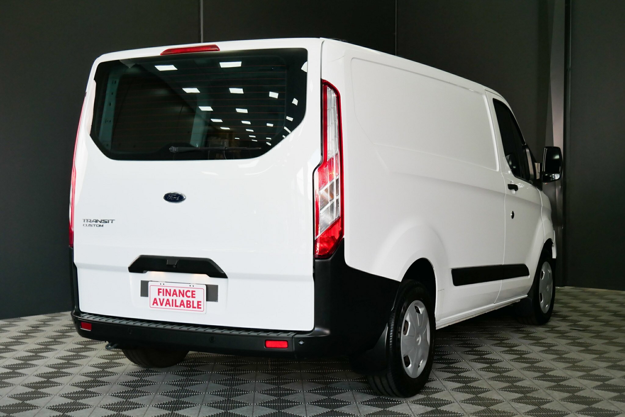 Ford Transit Custom image 4