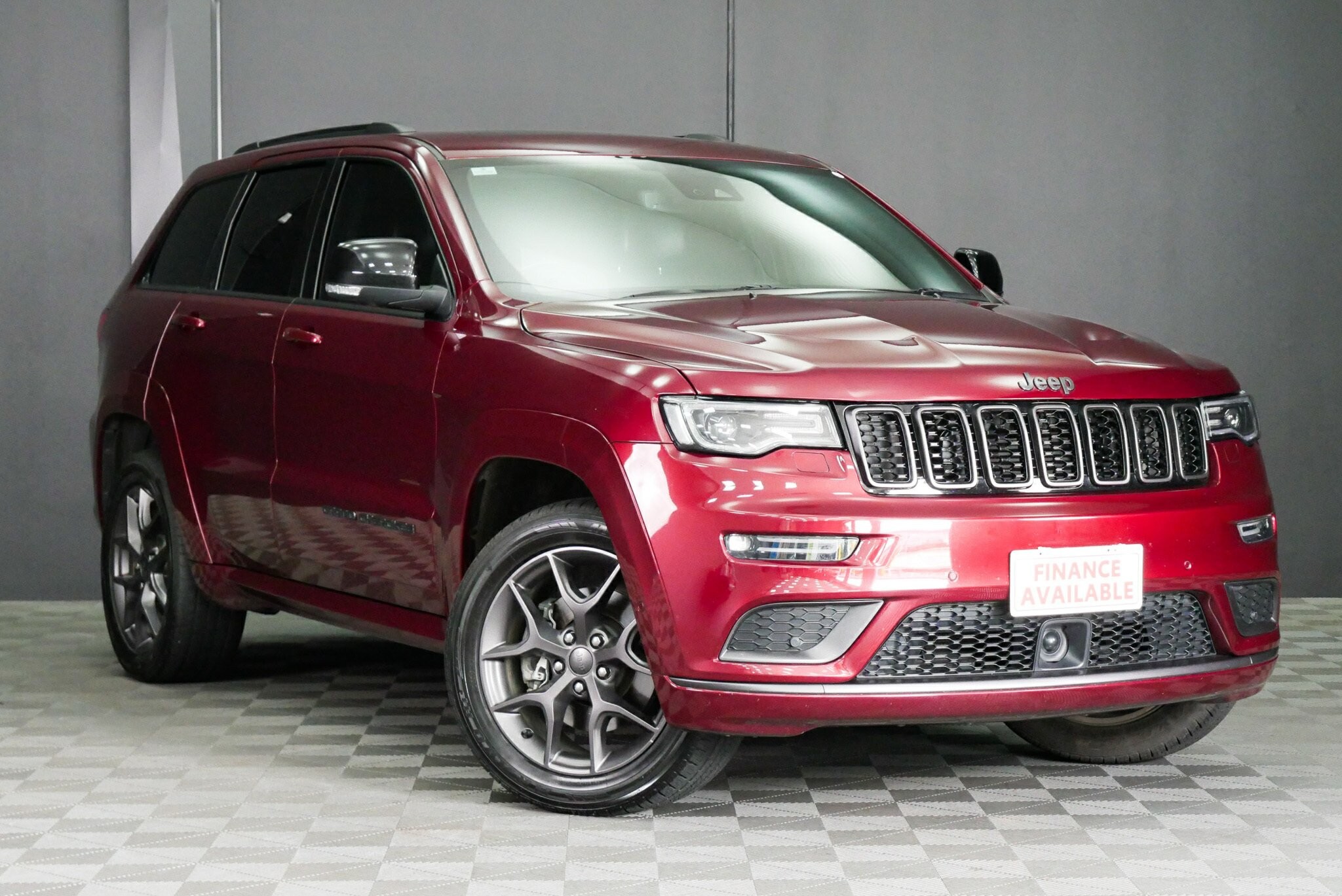 Jeep Grand Cherokee image 1