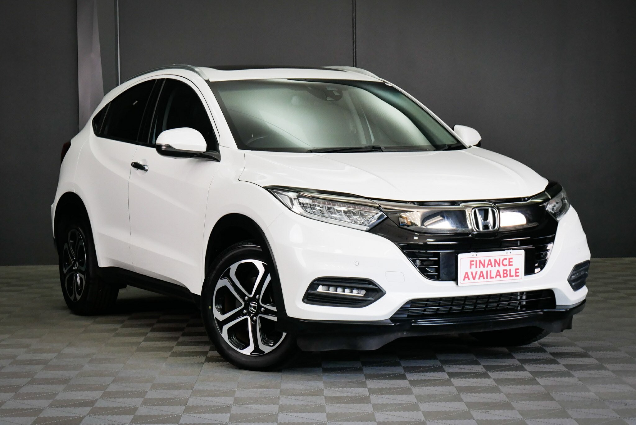 Honda Hr-v image 1