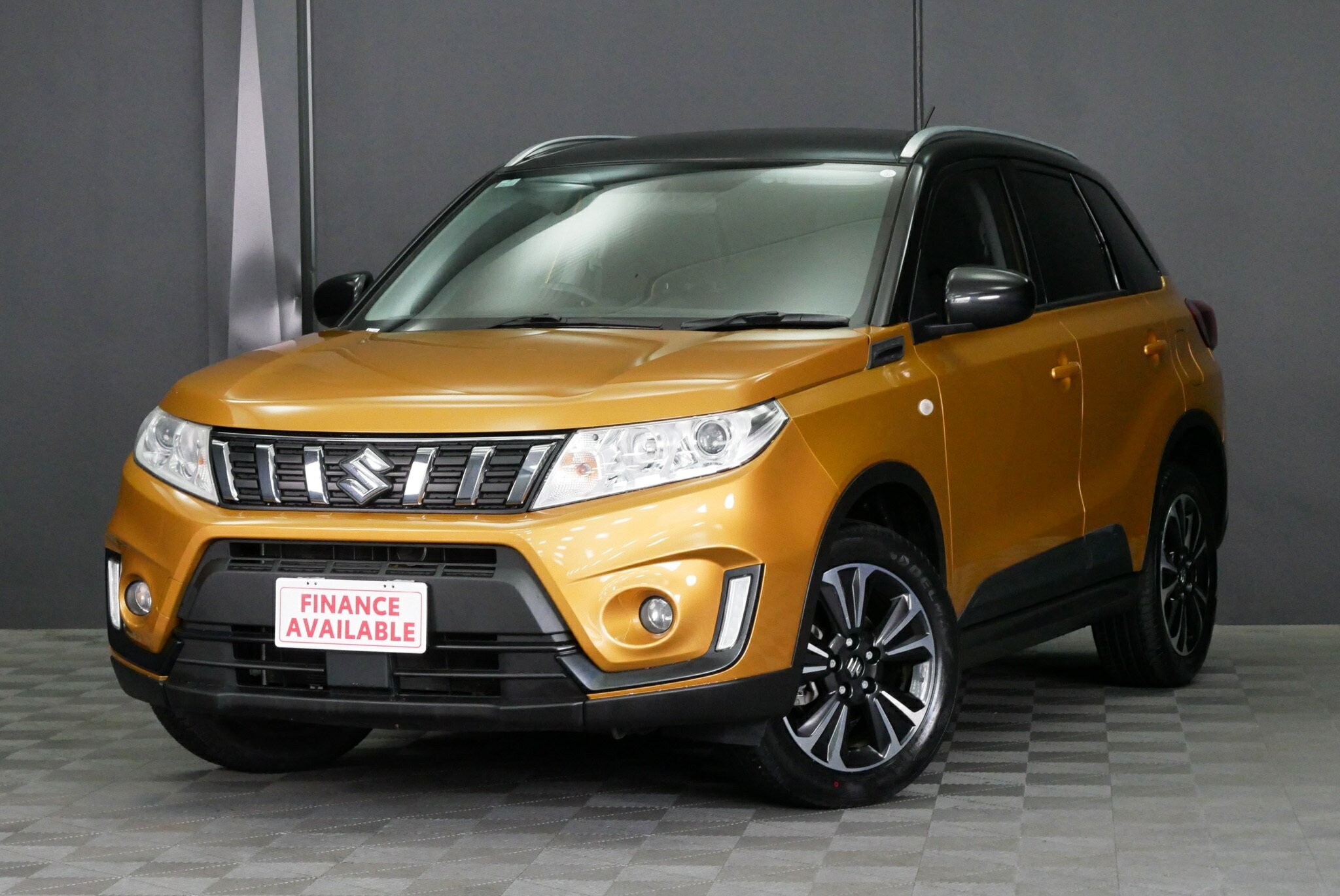 Suzuki Vitara image 3