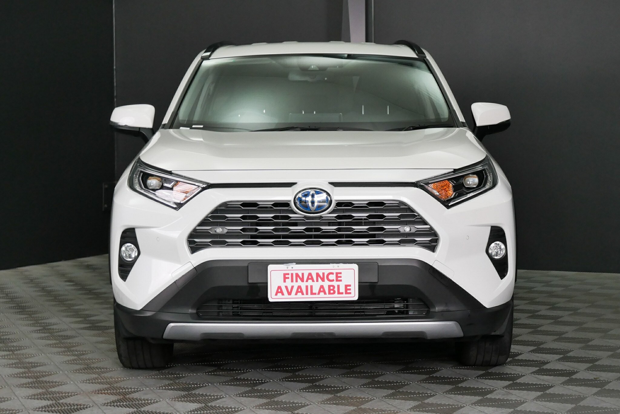 Toyota Rav4 image 2