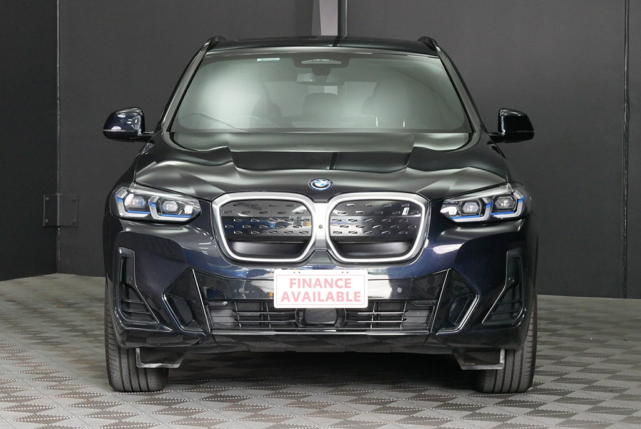 BMW Ix3 image 2