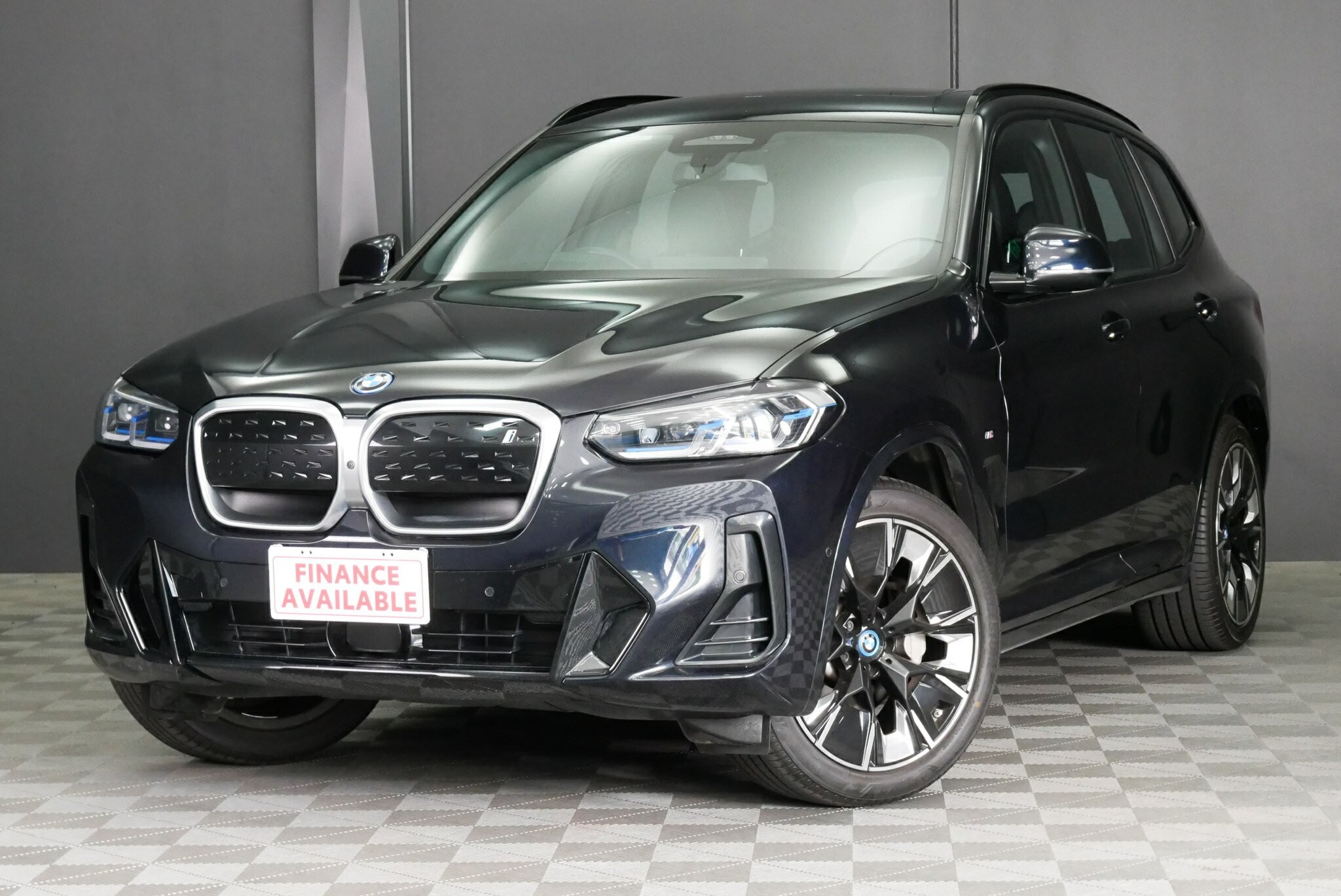 BMW Ix3 image 3