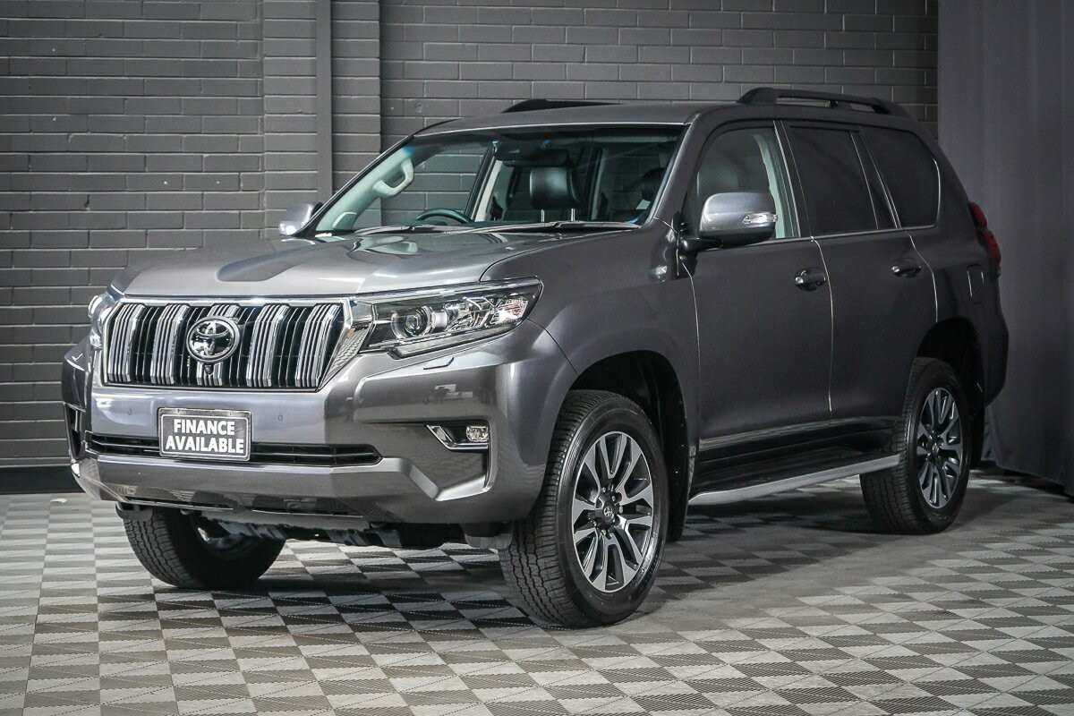 Toyota Landcruiser Prado image 4