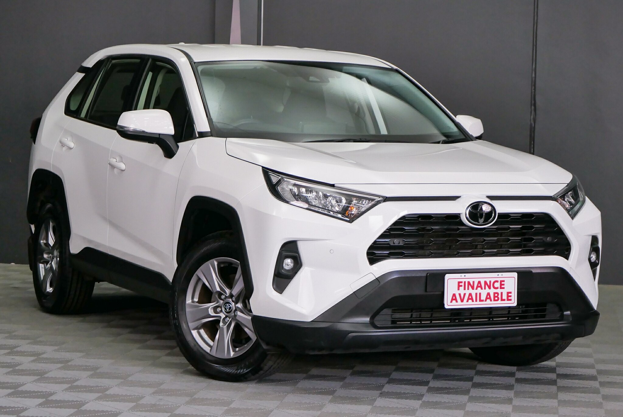 Toyota Rav4 image 1