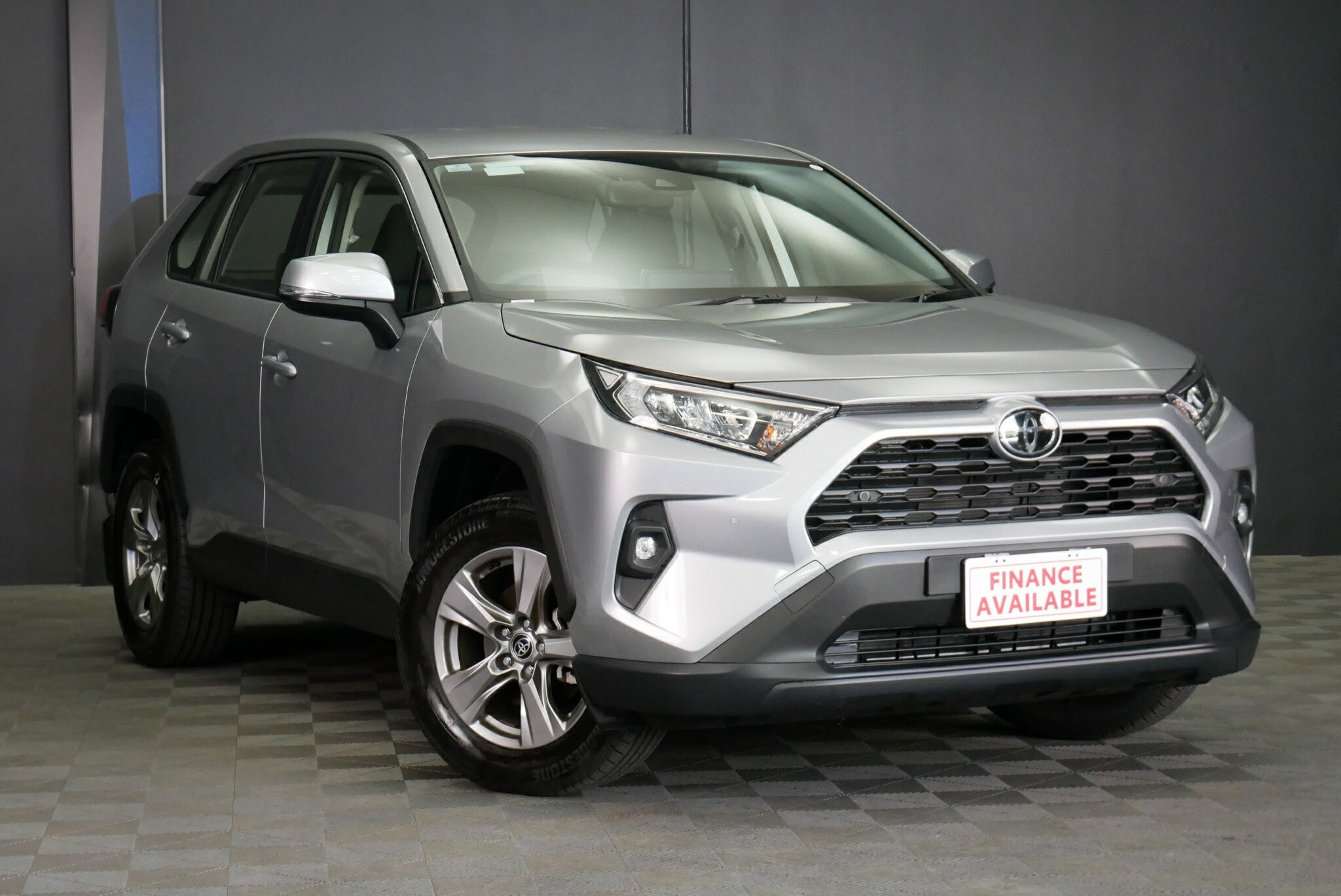 Toyota Rav4 image 1