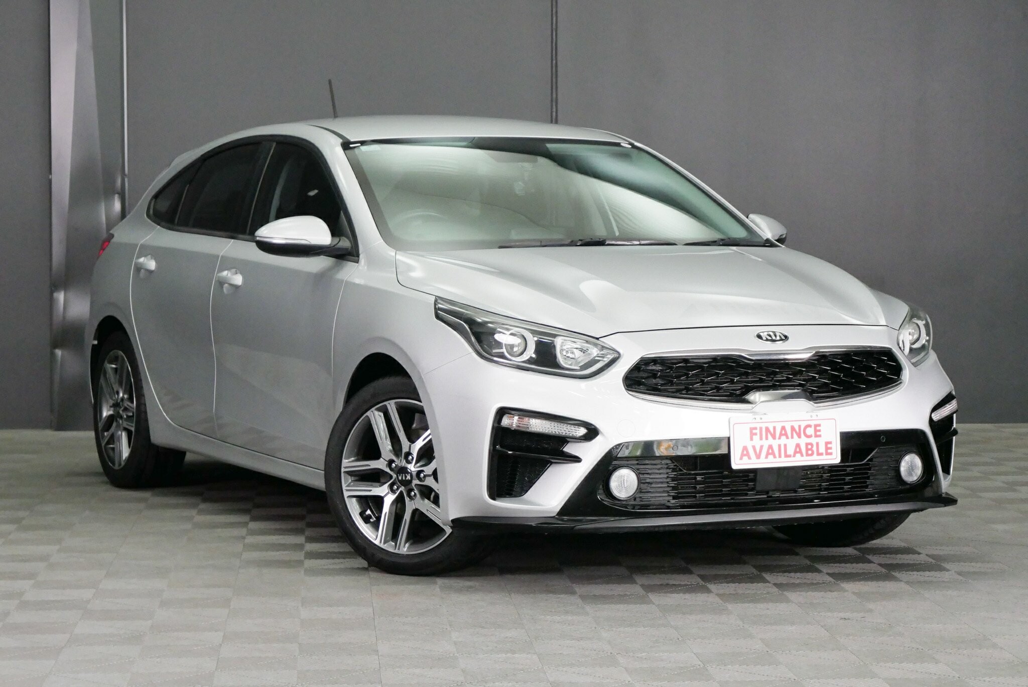 Kia Cerato image 1