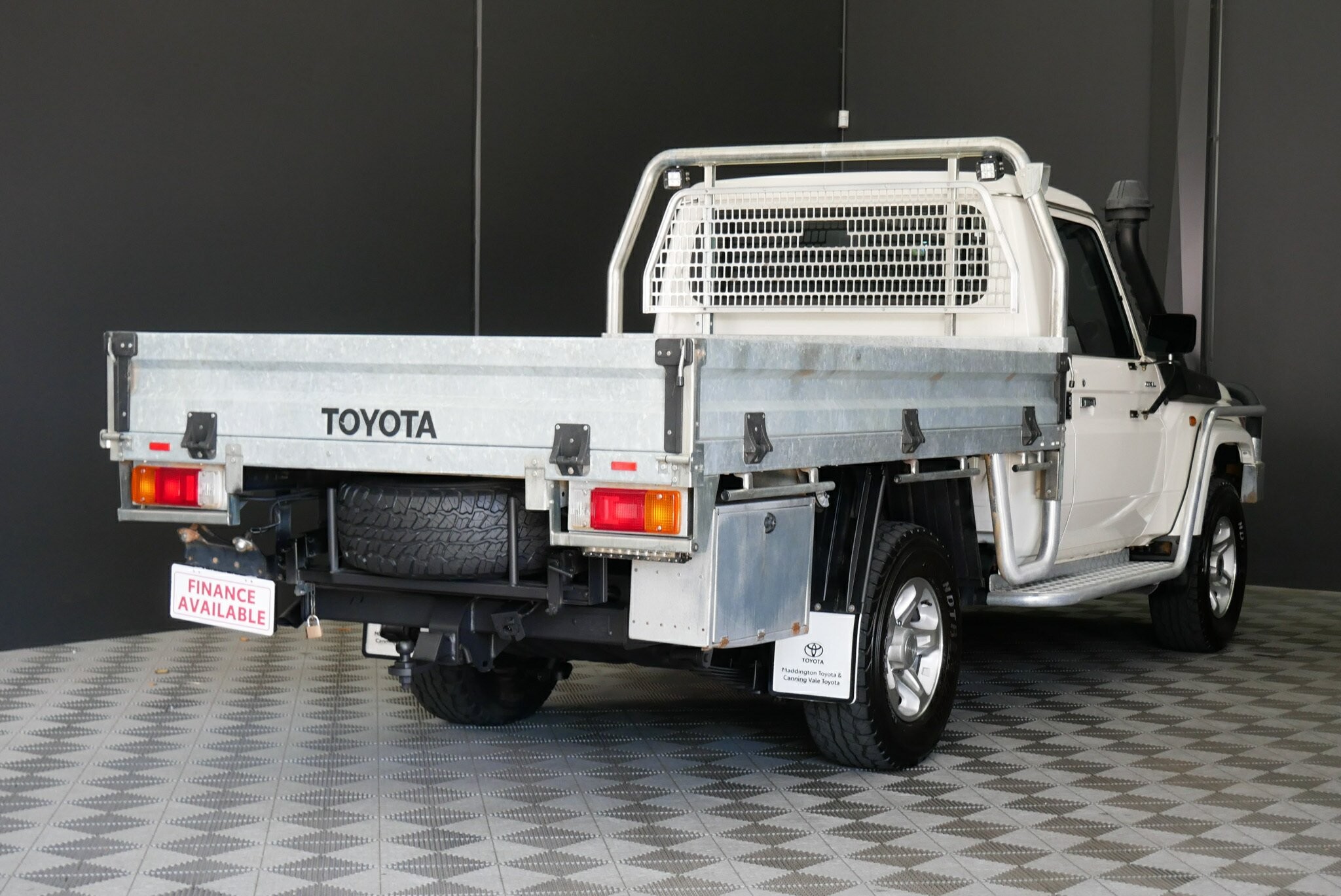 Toyota Landcruiser image 4