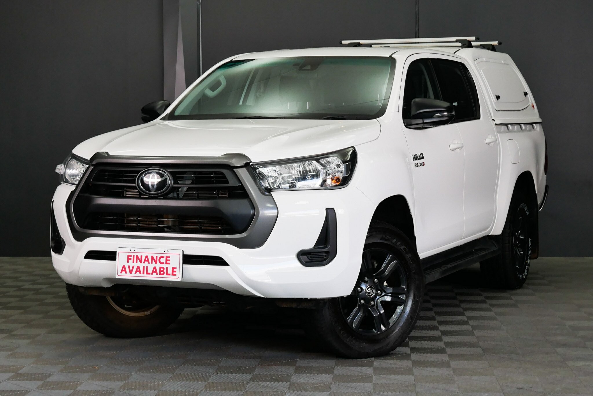 Toyota Hilux image 3