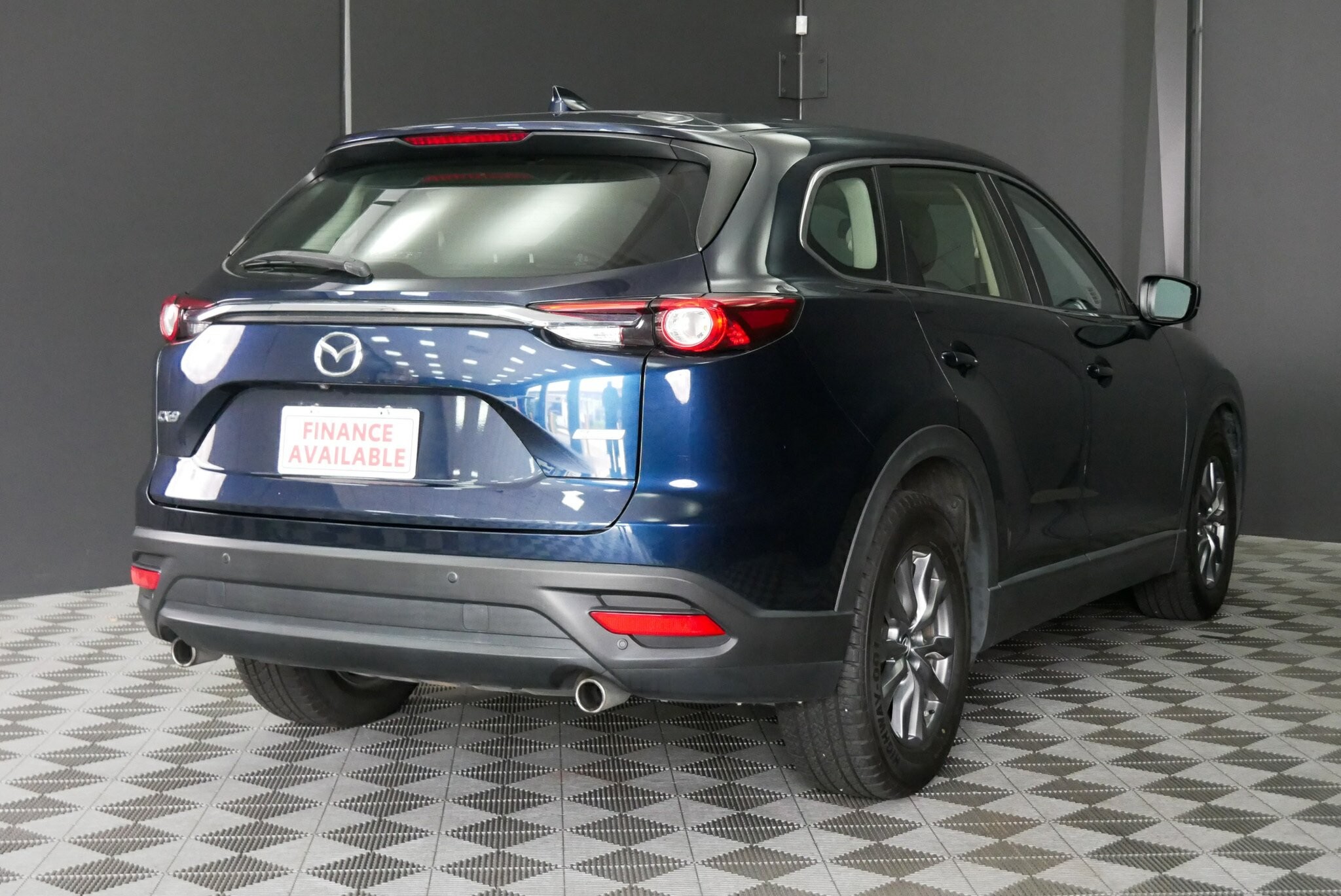 Mazda Cx-9 image 4