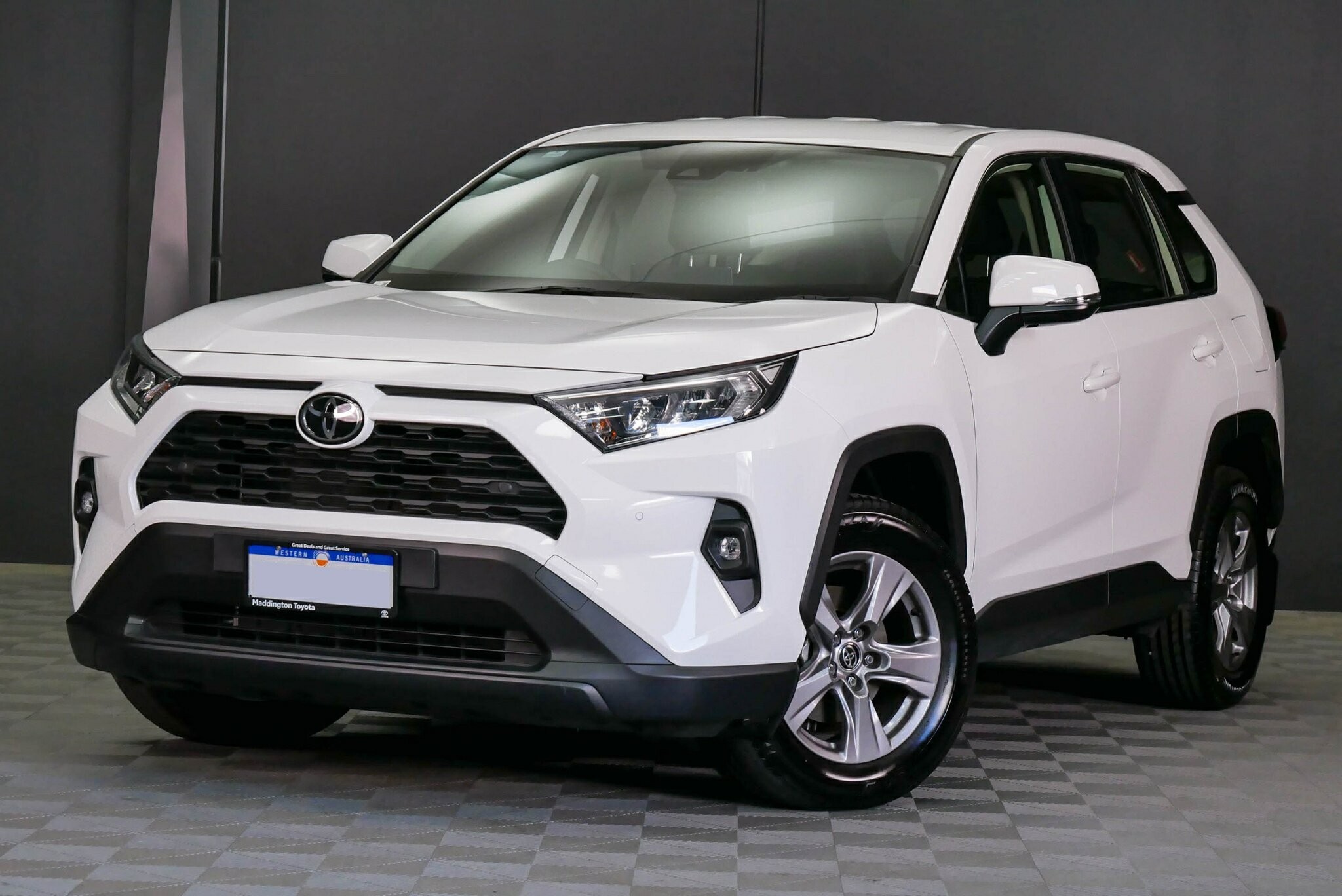 Toyota Rav4 image 3