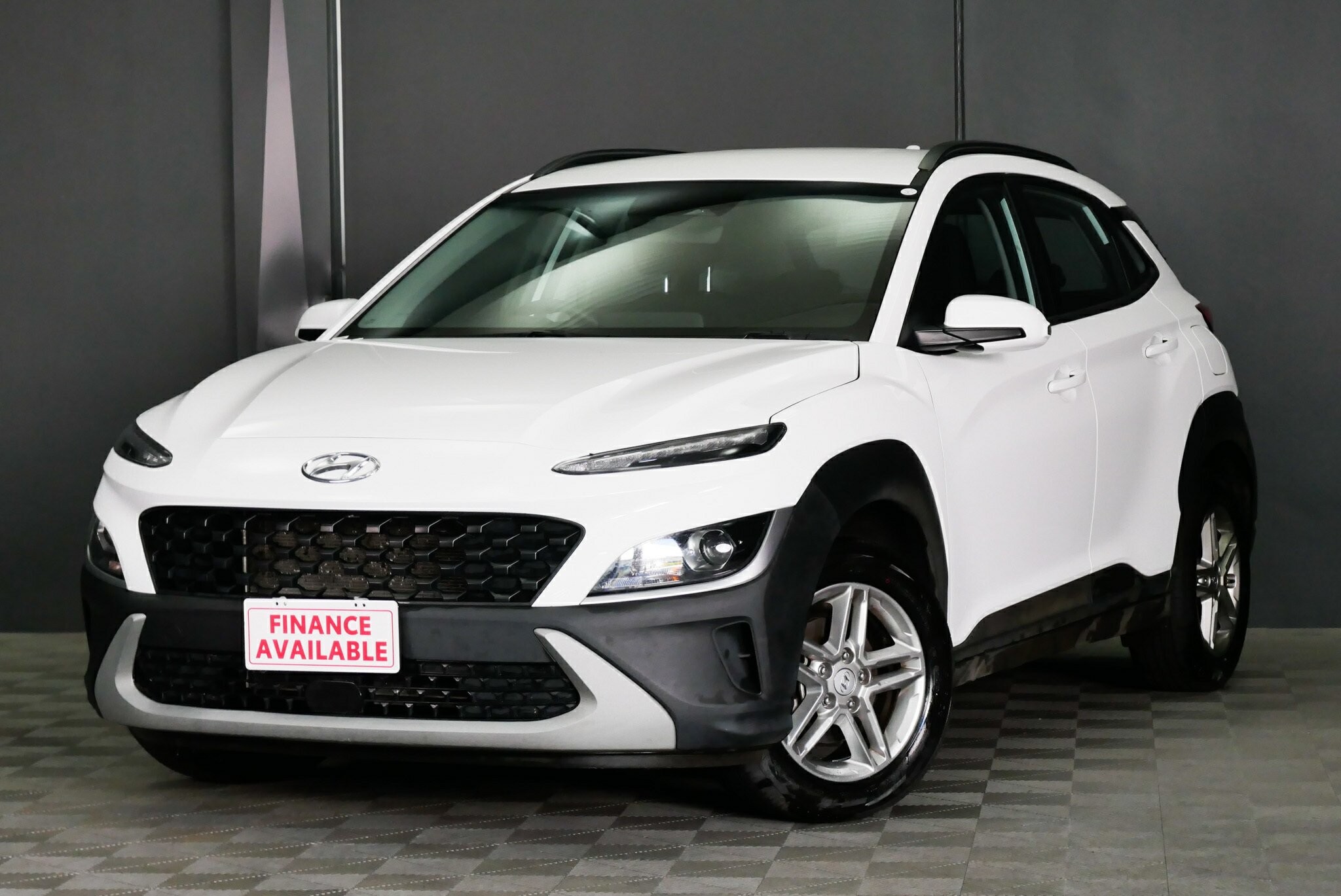 Hyundai Kona image 3