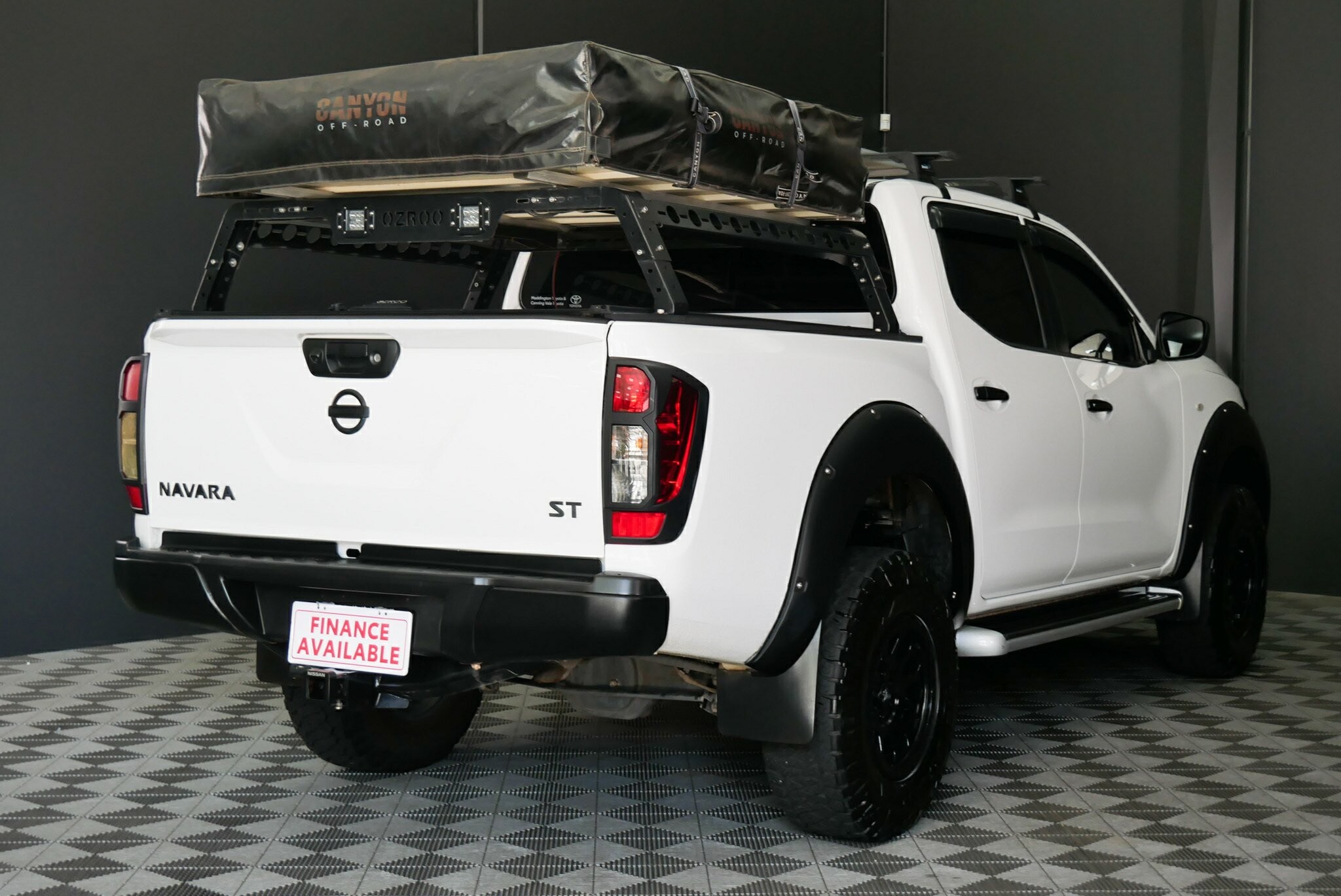 Nissan Navara image 4