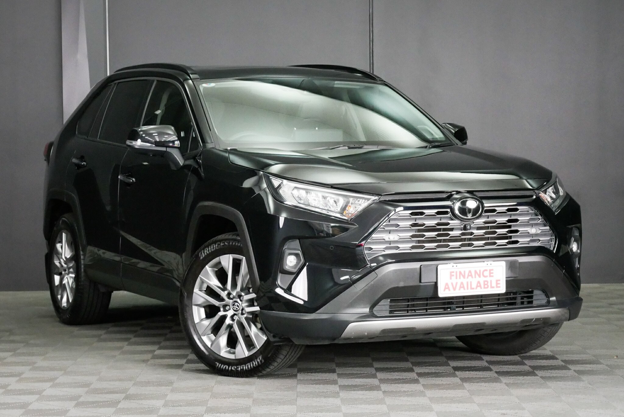 Toyota Rav4 image 1