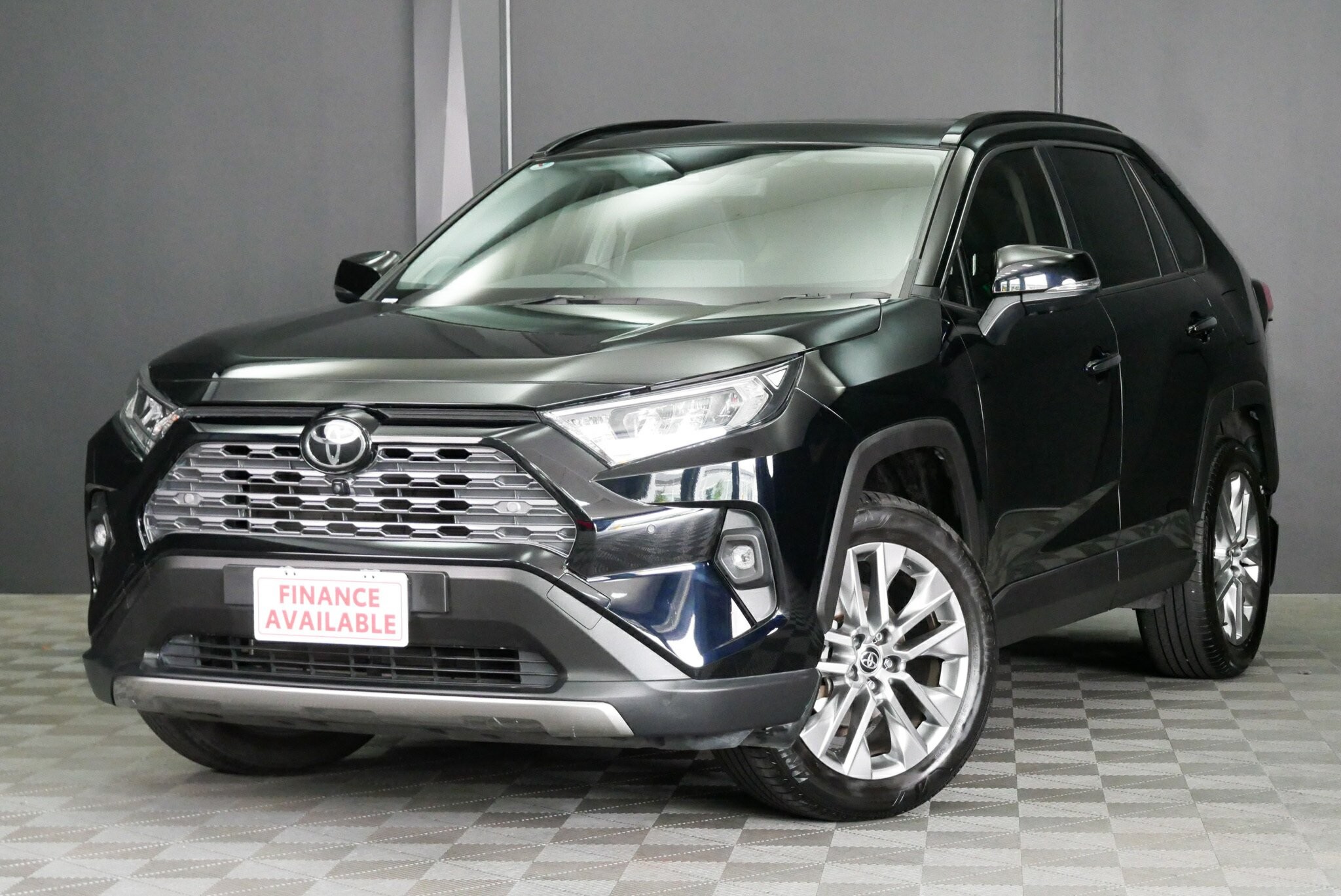 Toyota Rav4 image 3