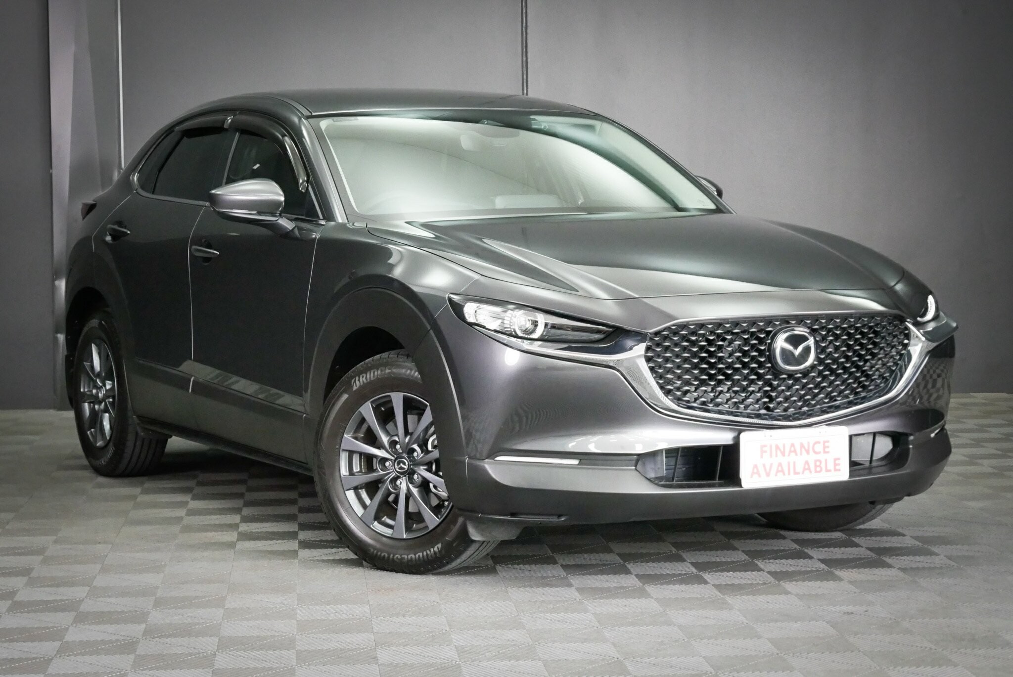 Mazda Cx-30 image 1