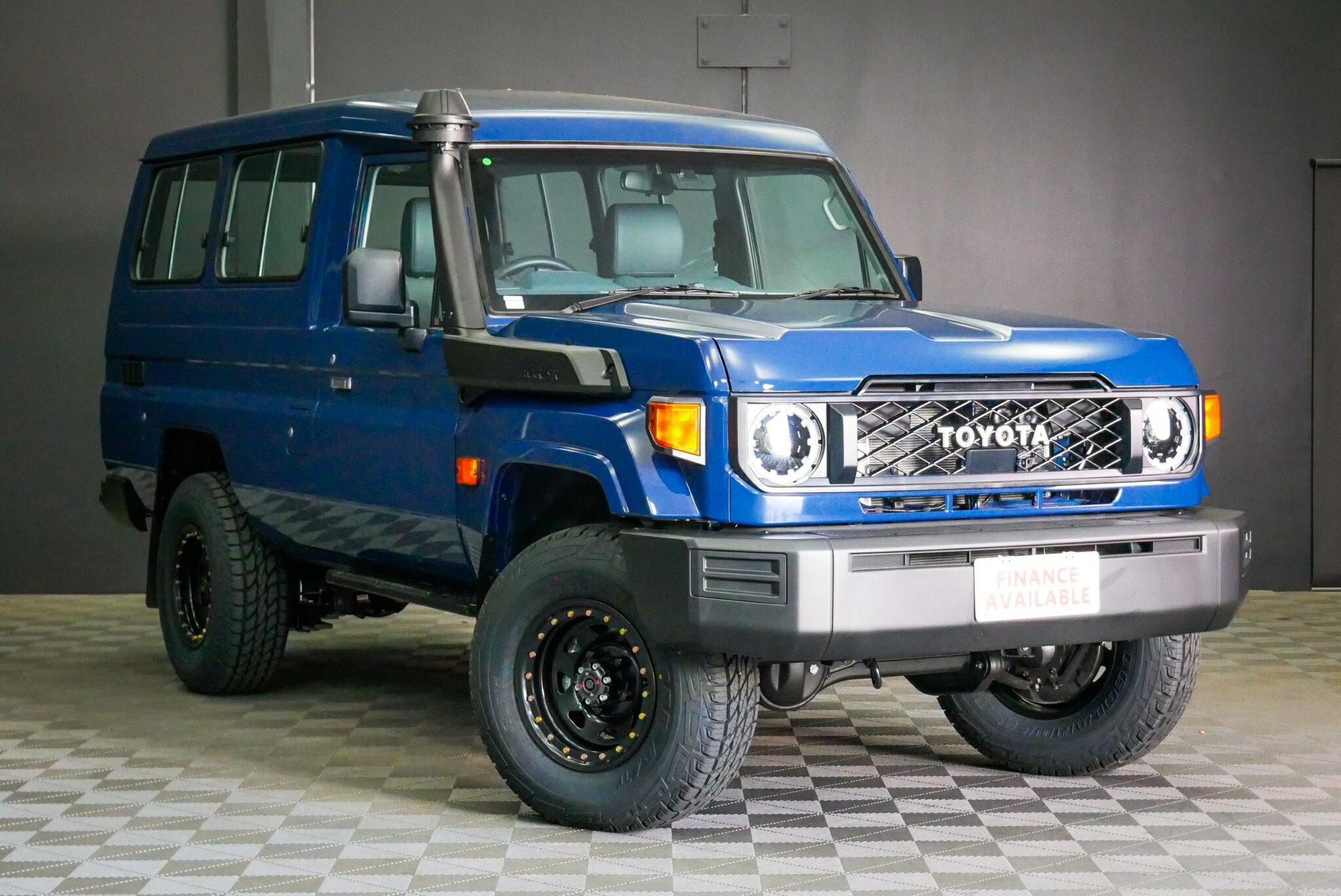 Toyota Landcruiser image 1