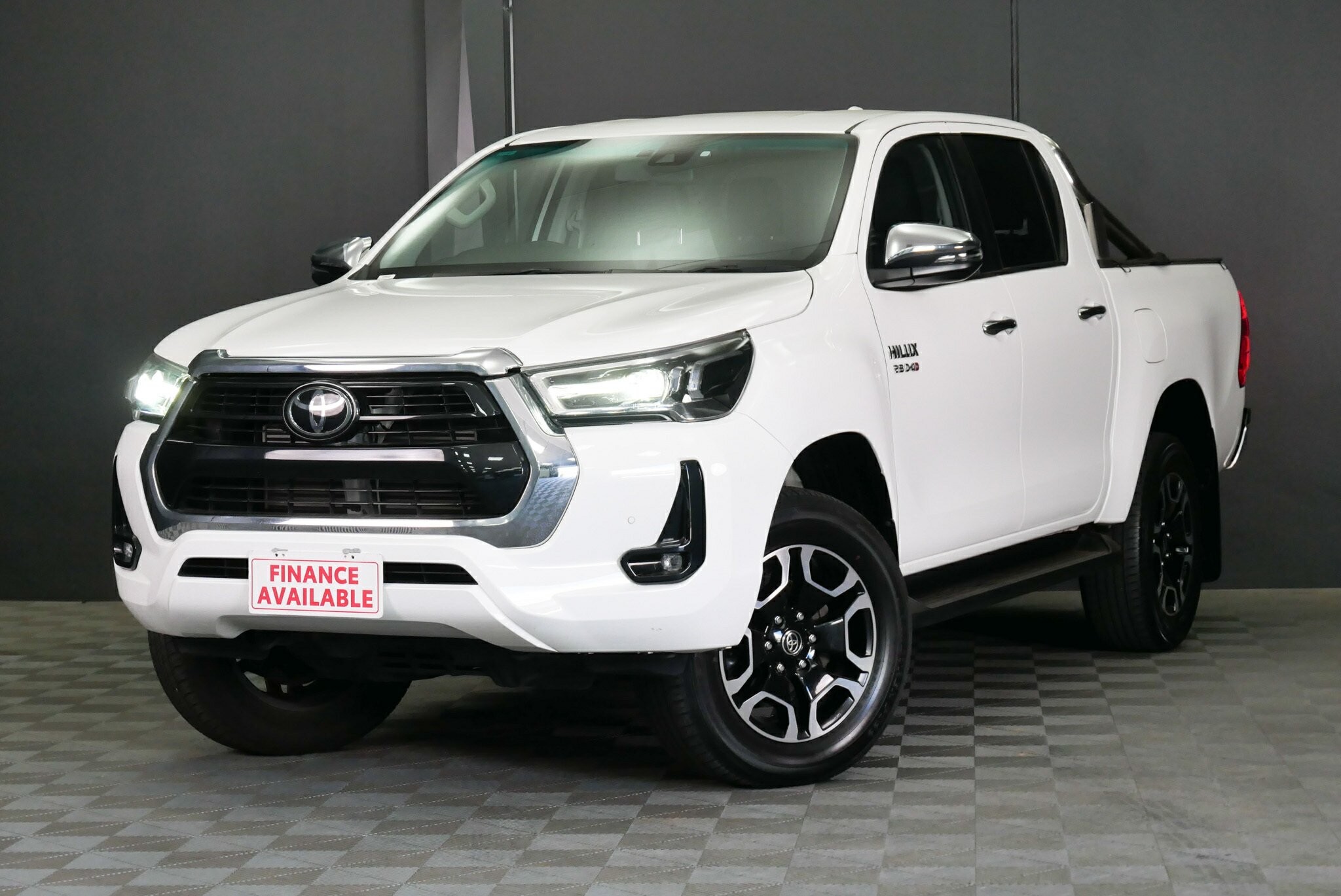 Toyota Hilux image 3