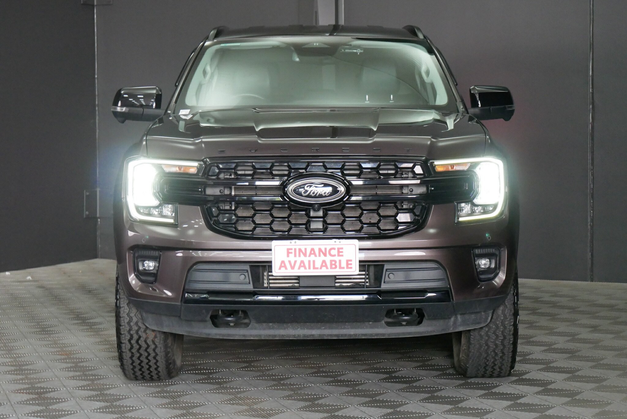 Ford Everest image 2