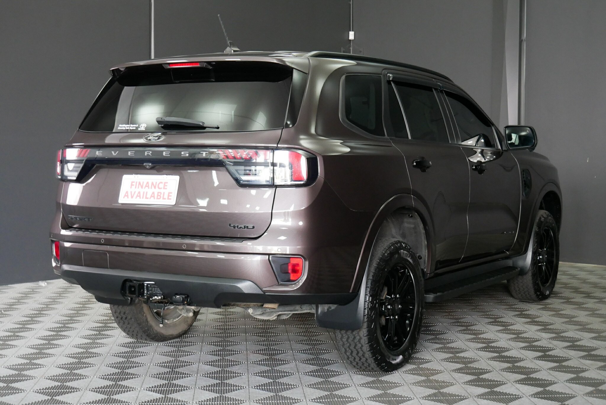 Ford Everest image 4