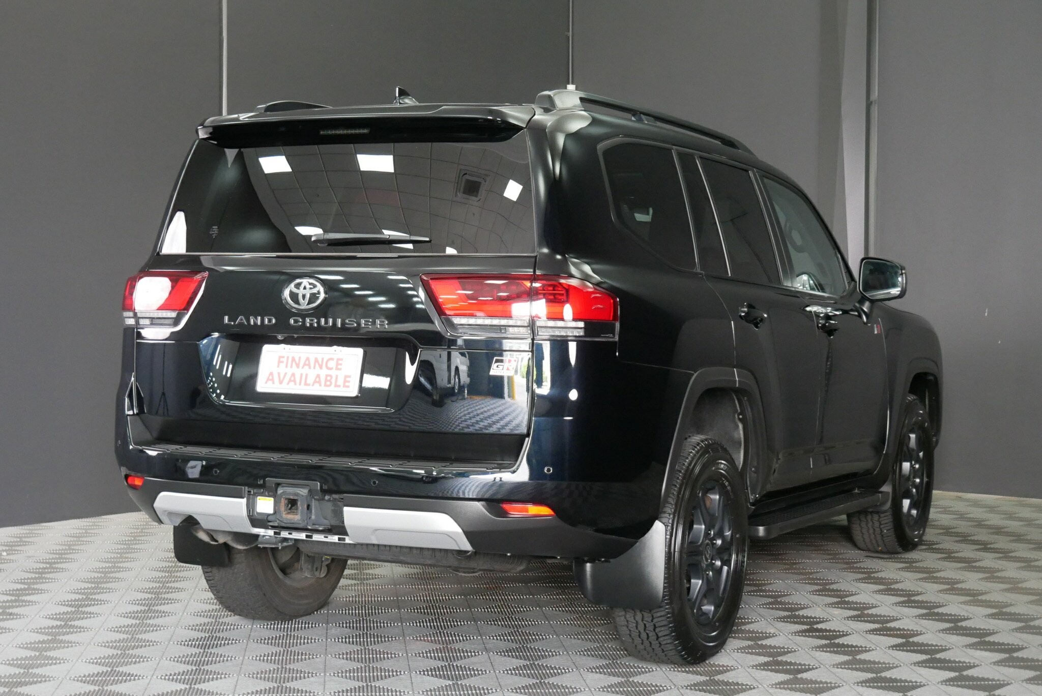 Toyota Landcruiser image 4