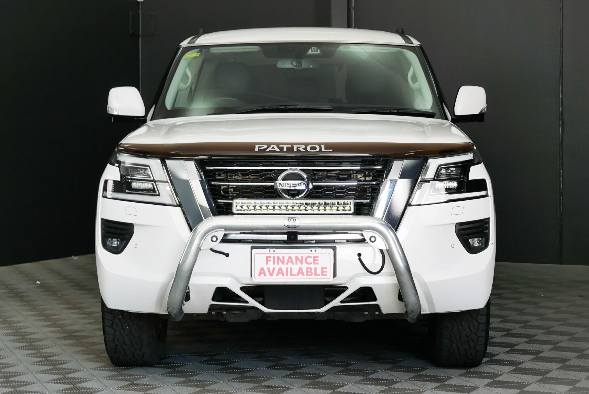 Nissan Patrol image 2