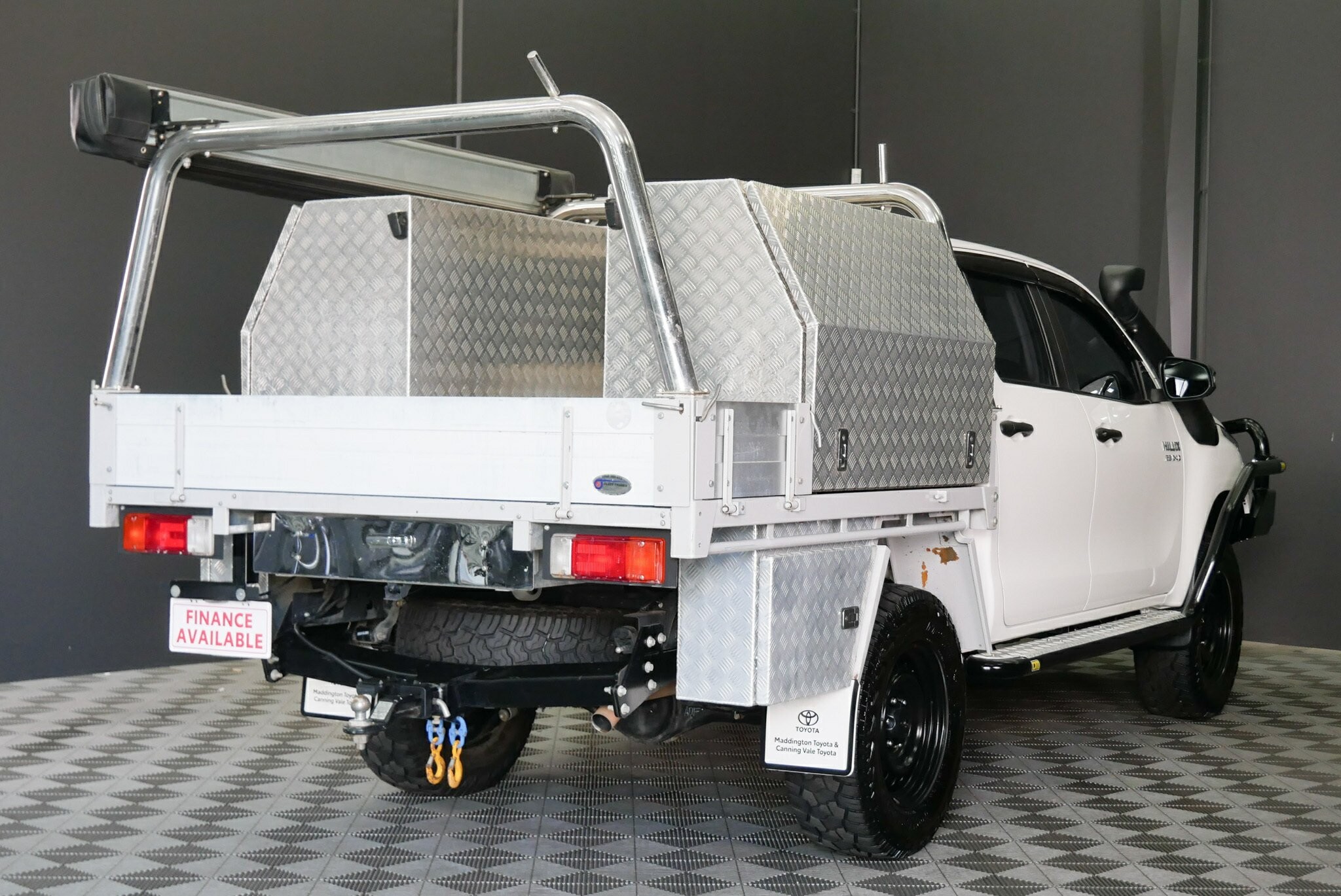 Toyota Hilux image 4