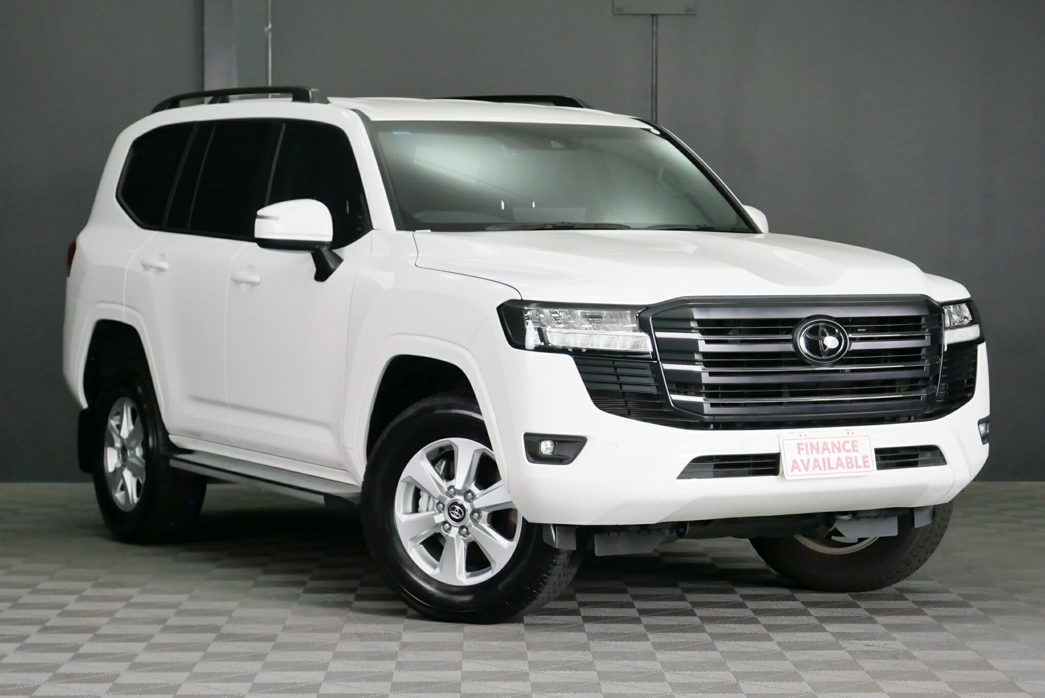 Toyota Landcruiser image 1