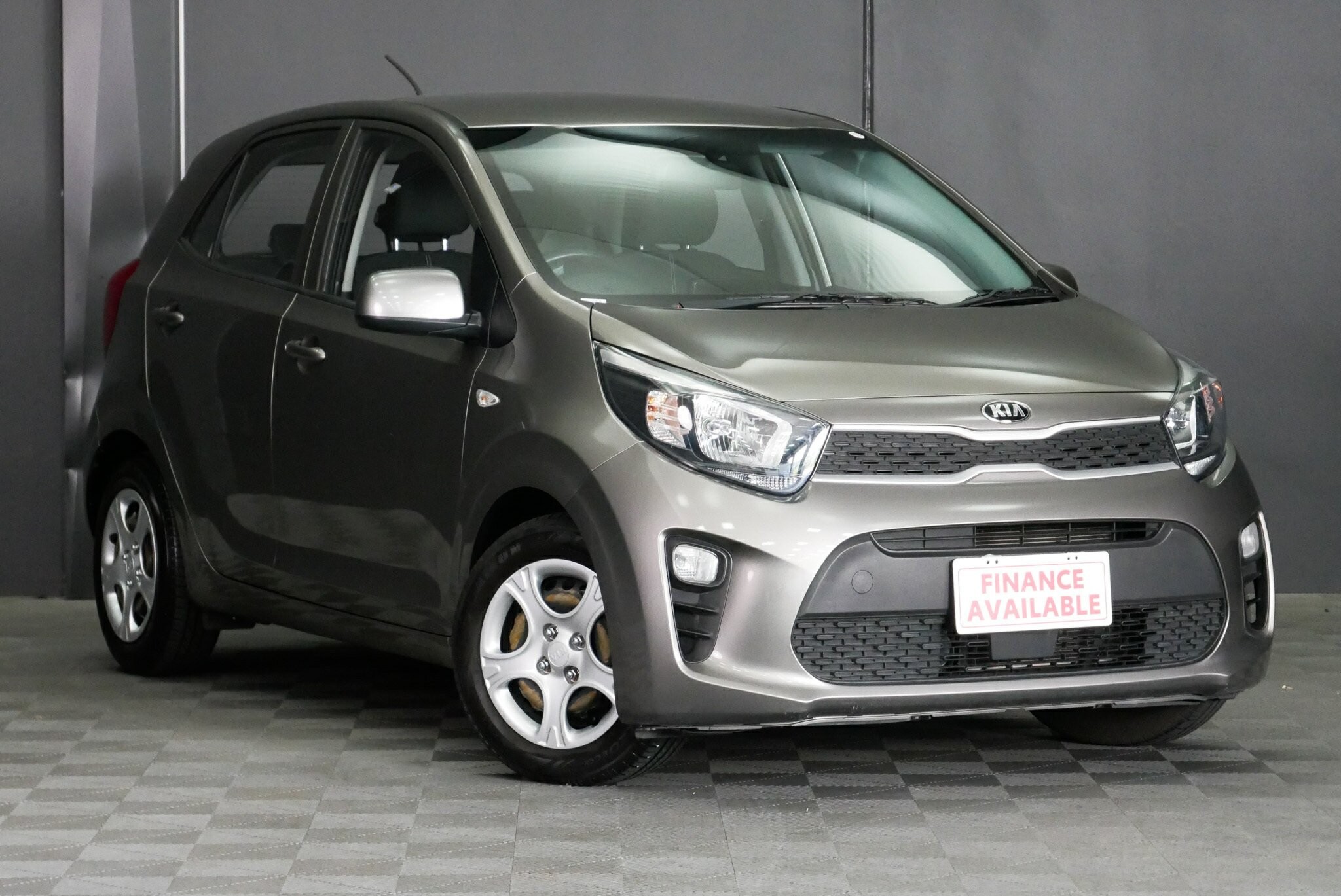 Kia Picanto image 1