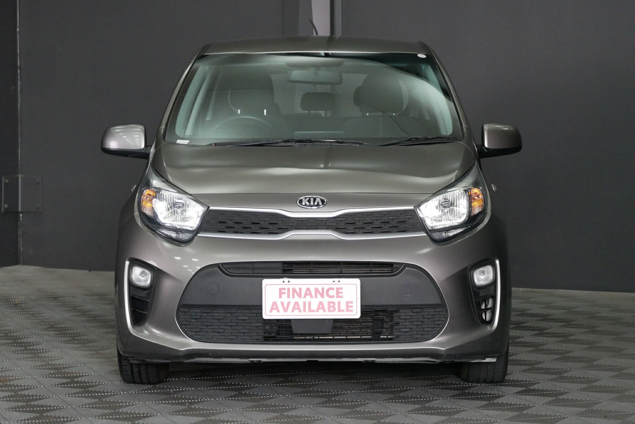 Kia Picanto image 2