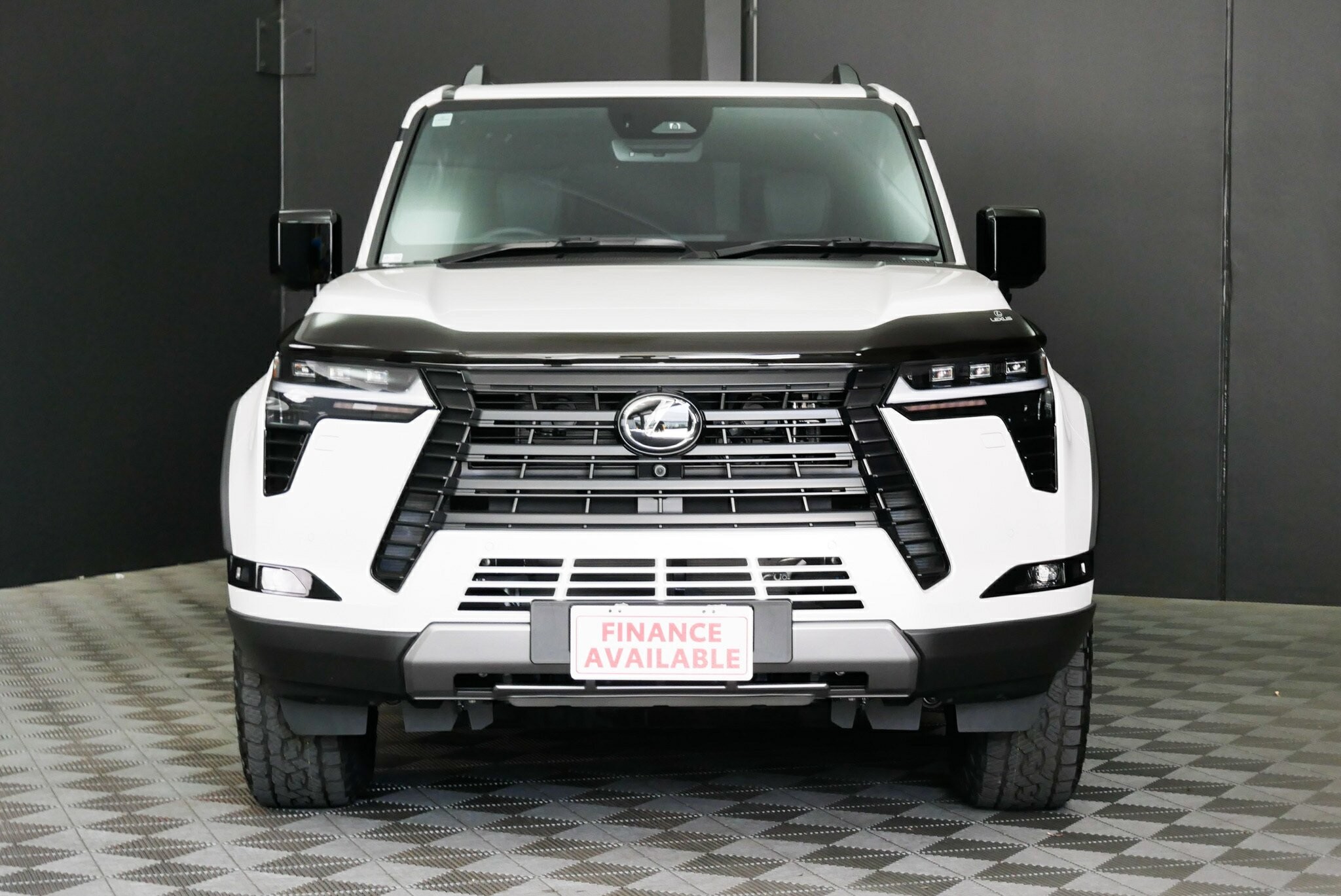 Lexus Gx image 2