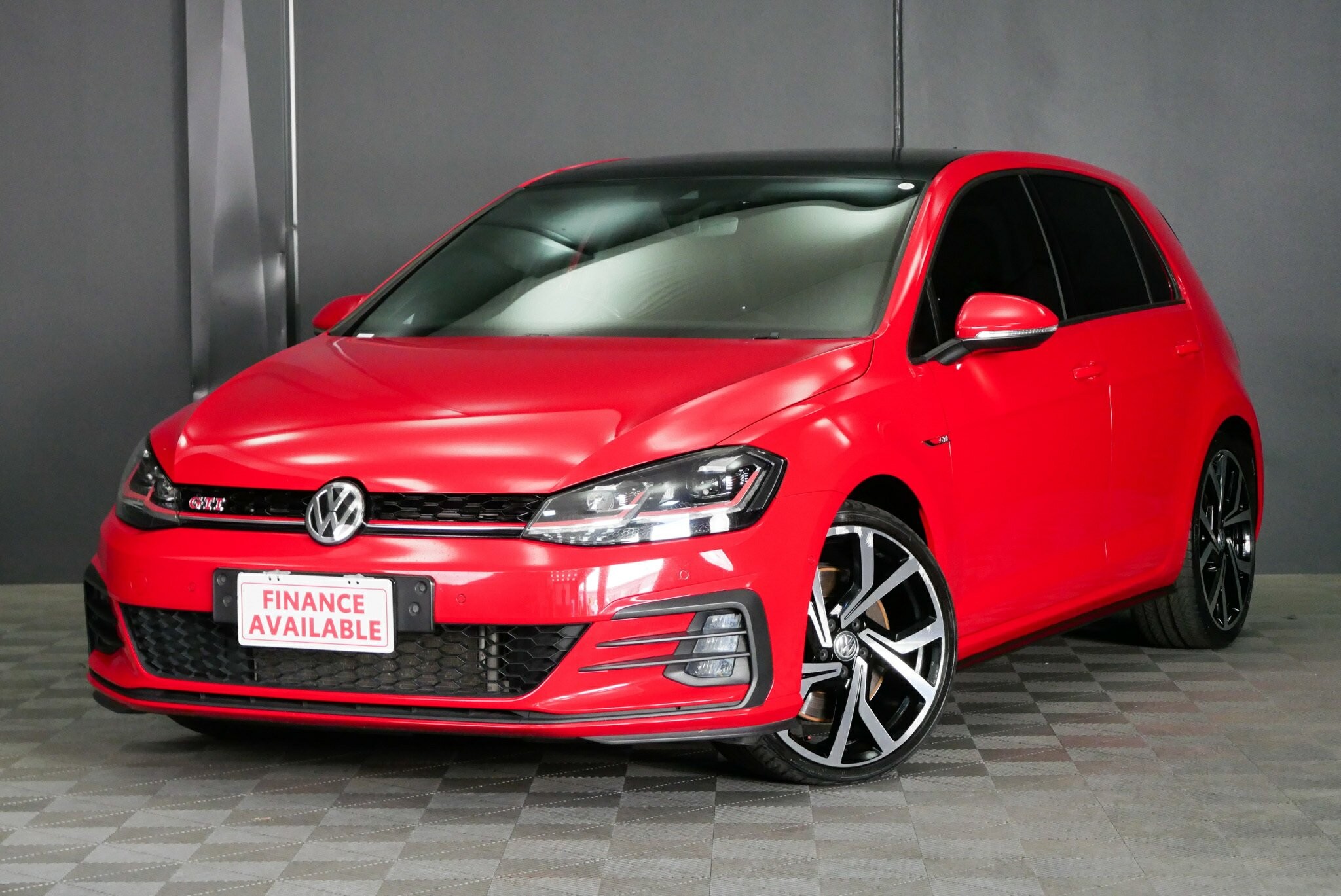 Volkswagen Golf image 3