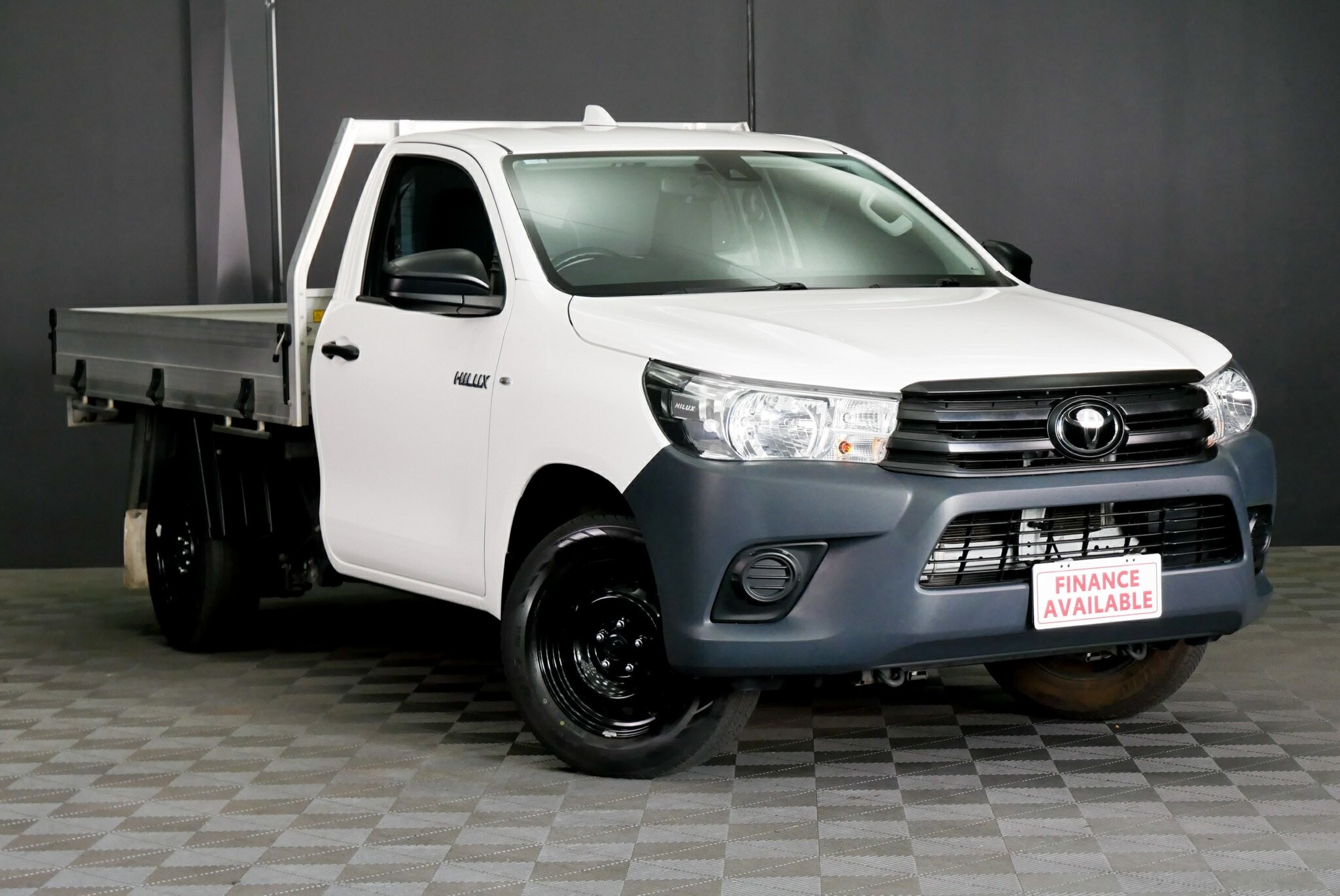 Toyota Hilux image 1