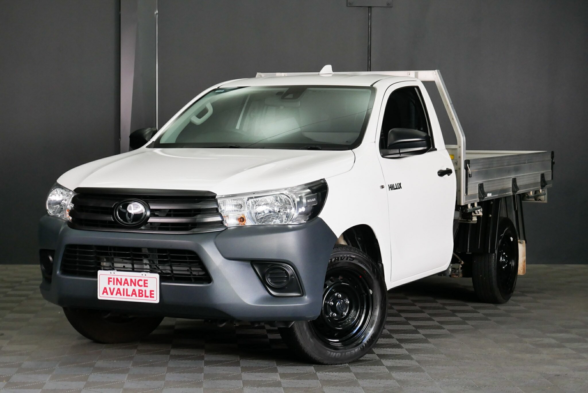 Toyota Hilux image 3