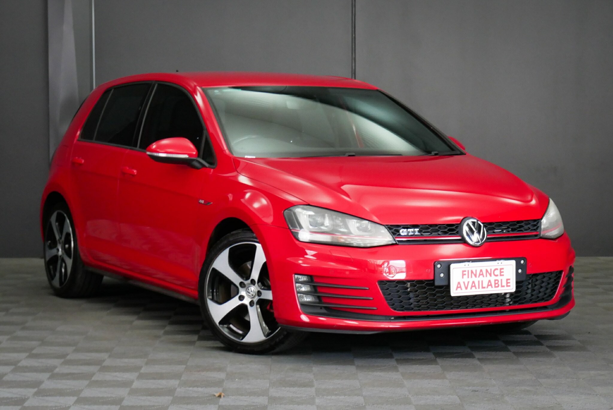 Volkswagen Golf image 1