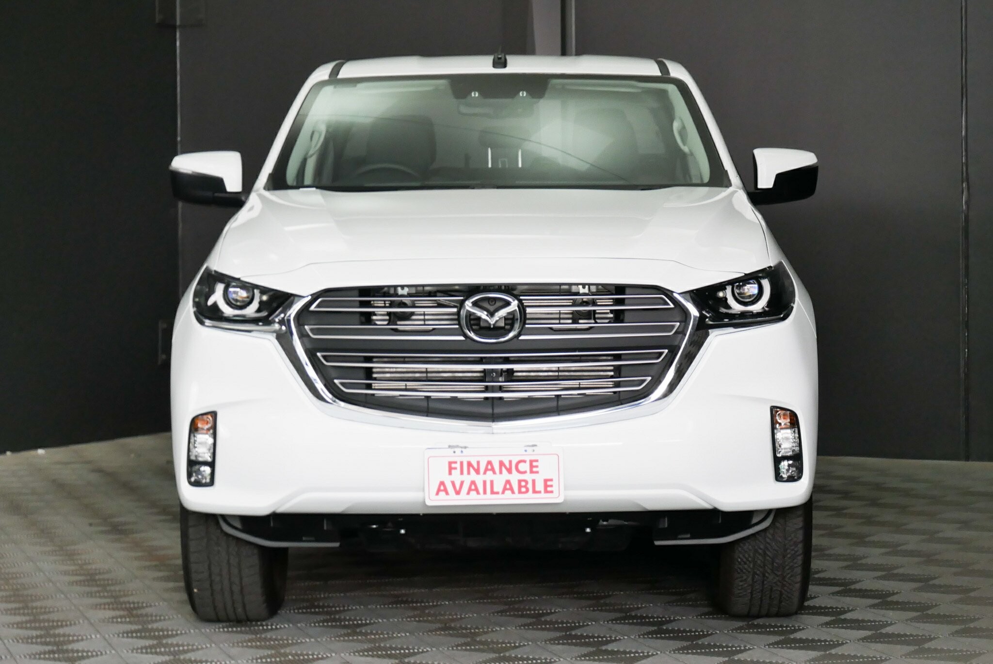 Mazda Bt-50 image 2